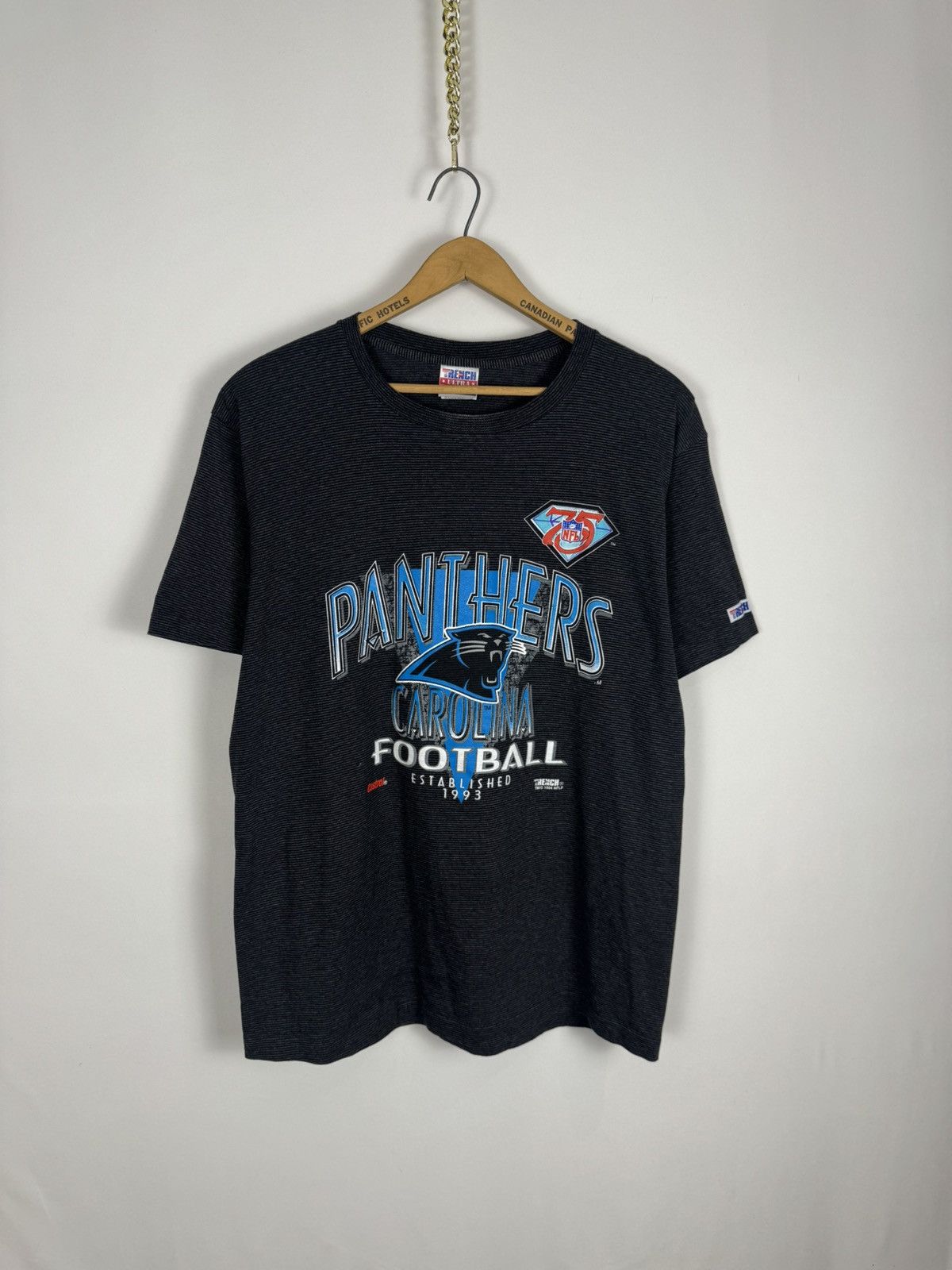 Vintage Vintage 90s Carolina Panthers Graphic Tee Size US XL / EU 56 / 4 - 1 Thumbnail