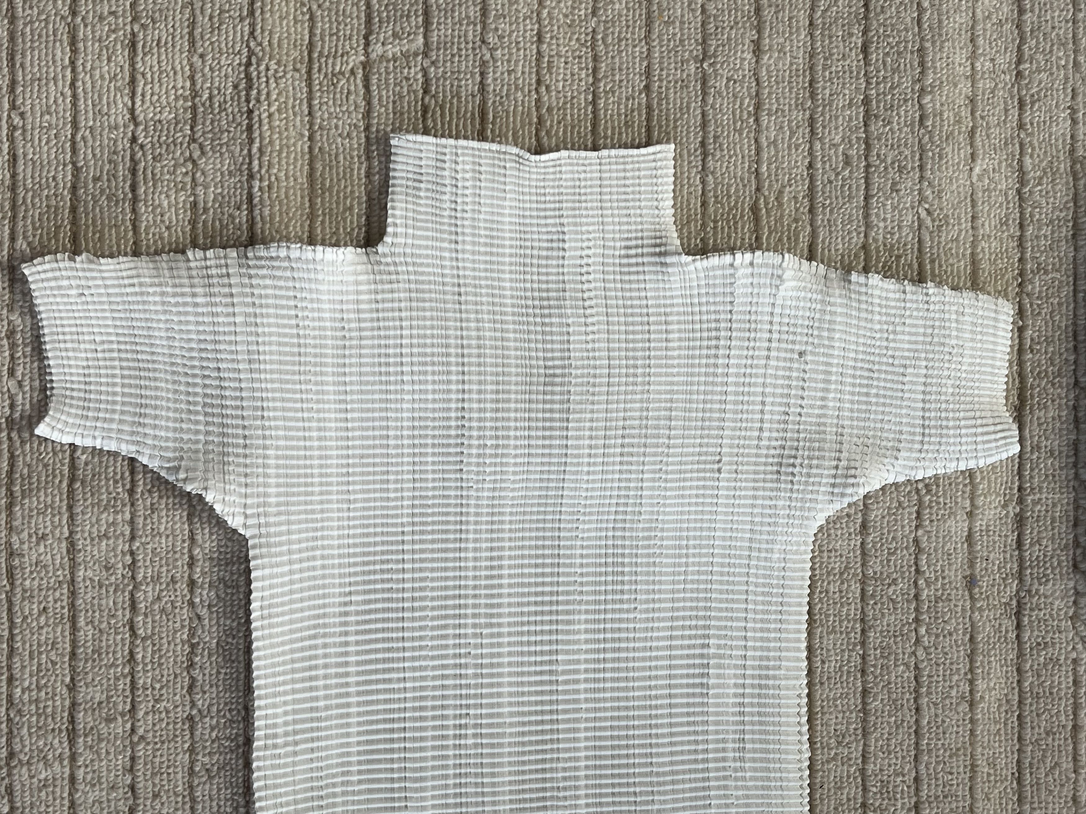 Issey Miyake Issey Miyake White Turtleneck Pleats Please Size ONE SIZE - 3 Thumbnail