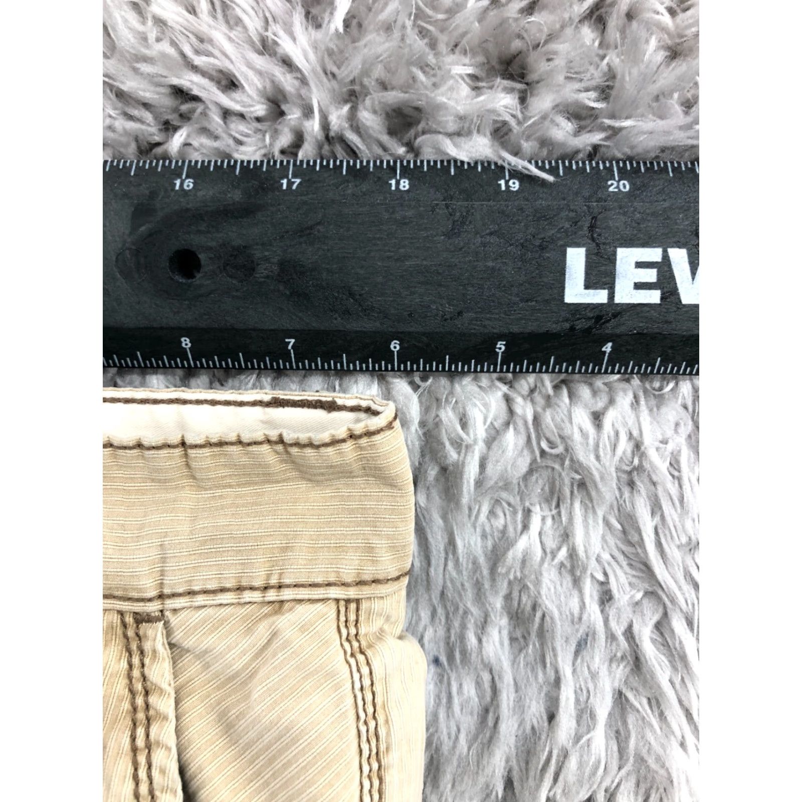 Tommy Bahama Tommy Bahama Chino Shorts Mens Size 36 Mid Rise Beige Medium Wash Size US 36 / EU 52 - 2 Thumbnail