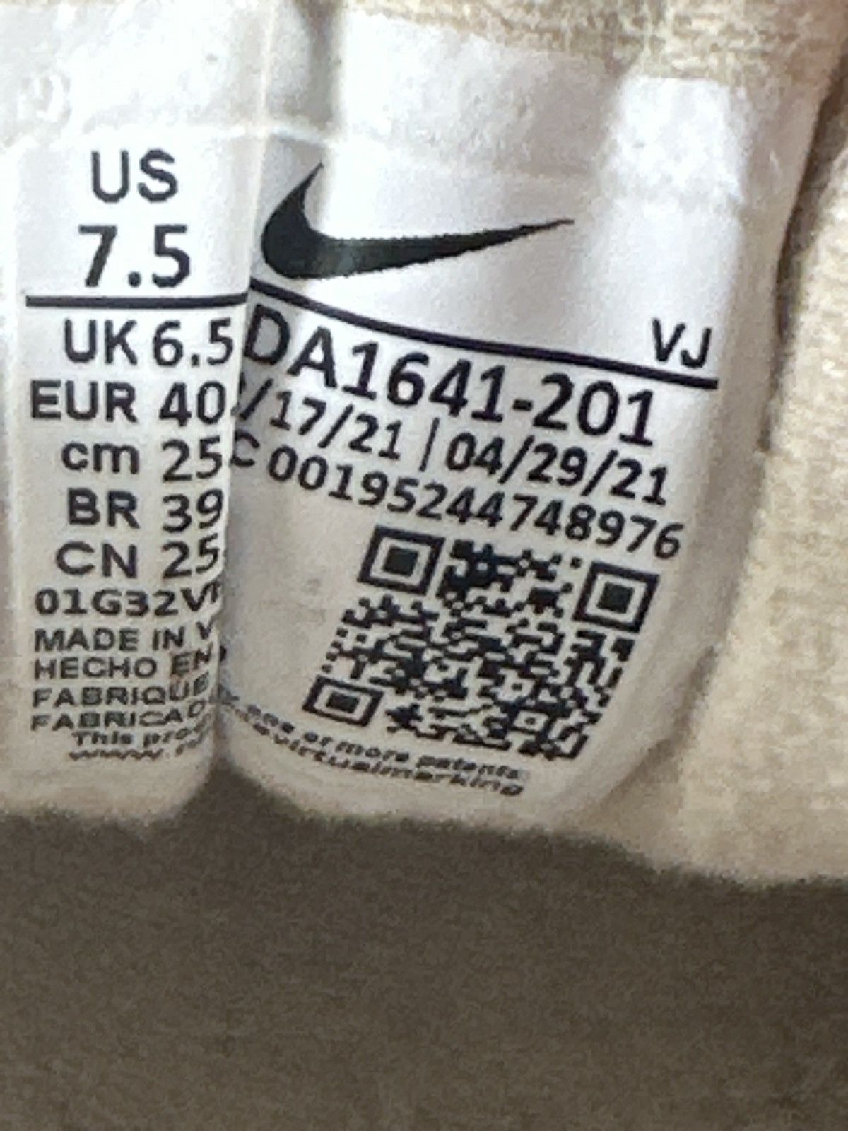 Nike NIKE AIR MAX 90 PREMIUM HEMP-SUMMIT WHITE-SANDDRIFT SHOES Size US 7.5 / EU 40-41 - 8 Thumbnail