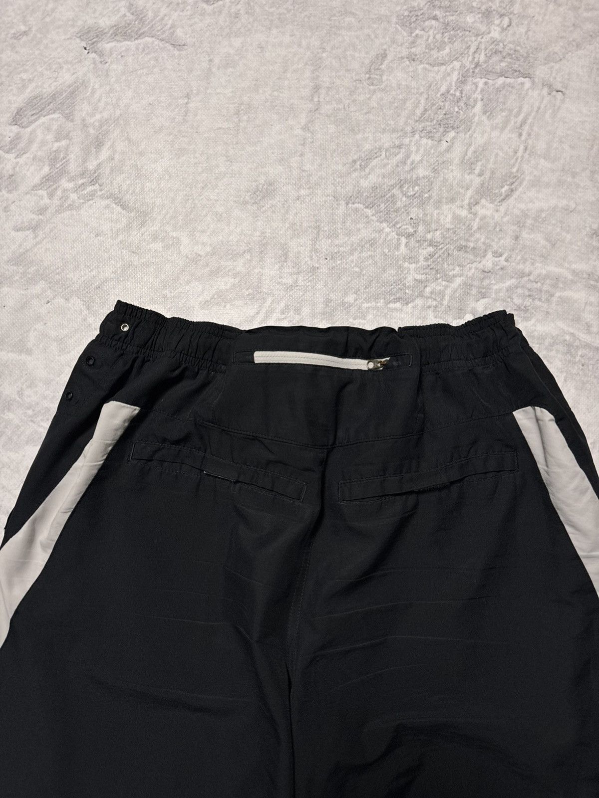 Nike × Vintage 00s Nike Vintage Nylon Airmax Baggy Drill Pants Joggers Y2K Size US 32 / EU 48 - 10 Thumbnail