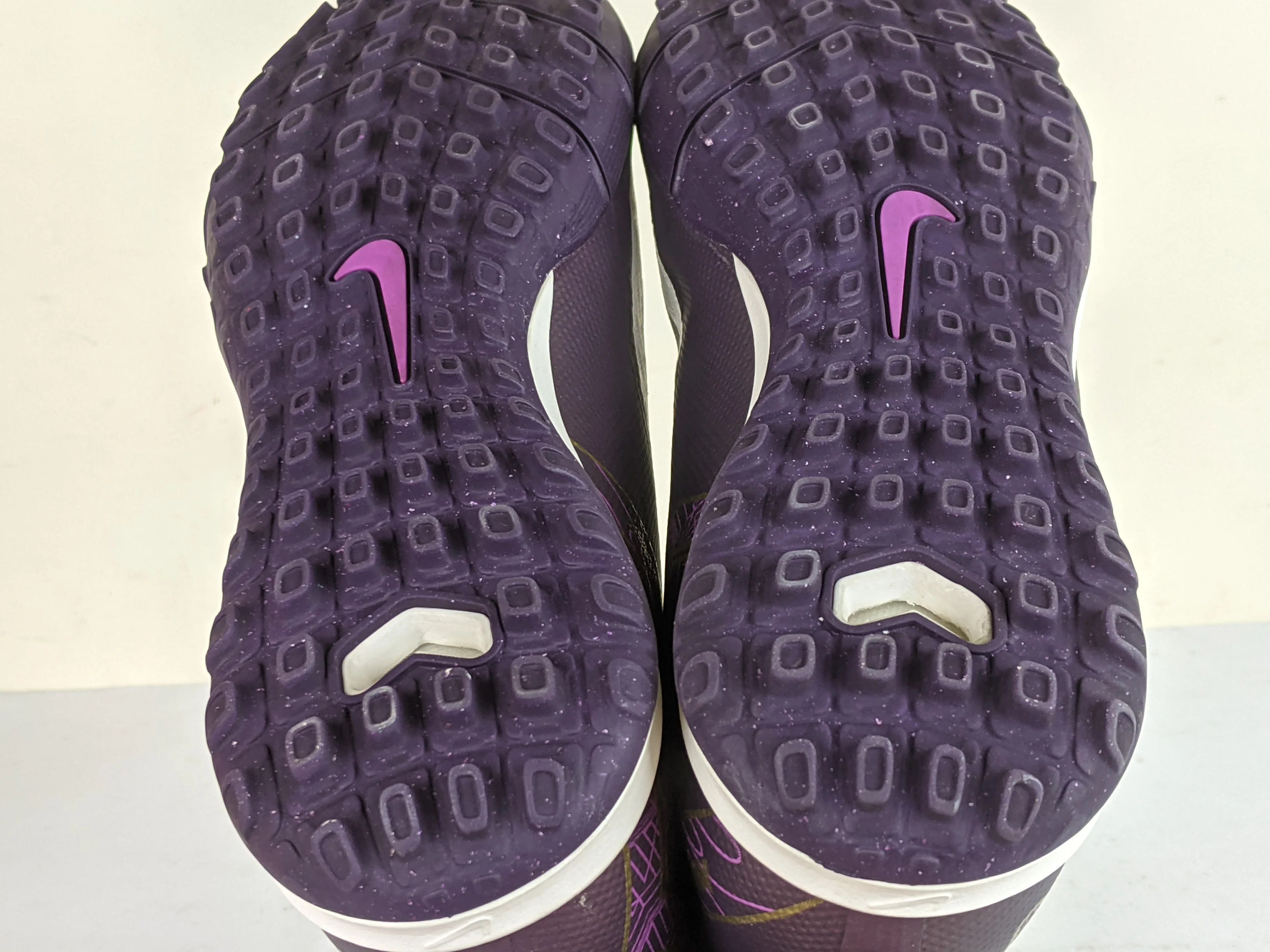 Nike Nike Mercurial Vapor 16 Academy TF Kylian Mbappé Purple Size US 9 / EU 42 - 6 Thumbnail