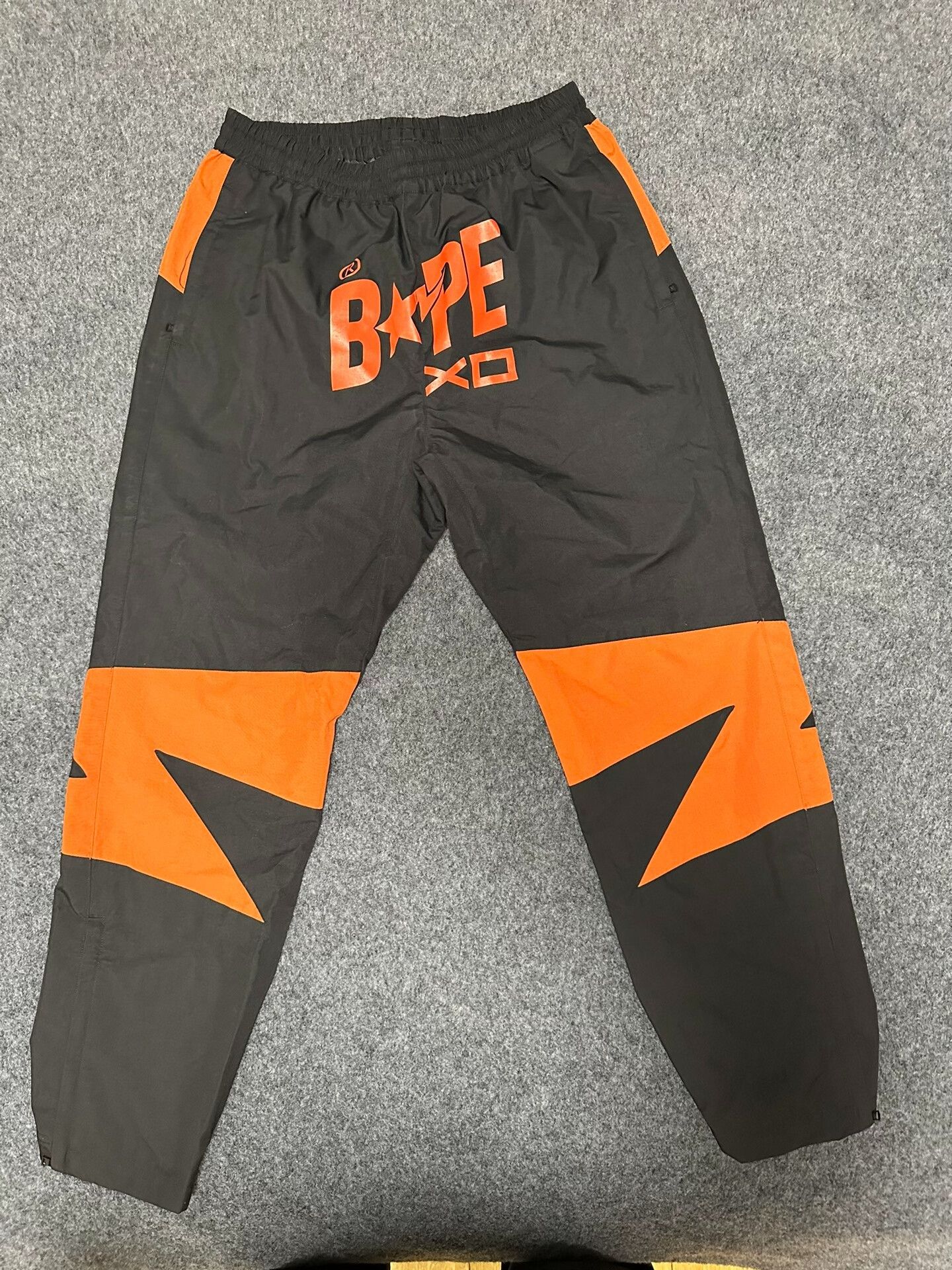 Bape Bape Xo Multi Shark Casual Pants Size US 34 / EU 50 - 1 Thumbnail