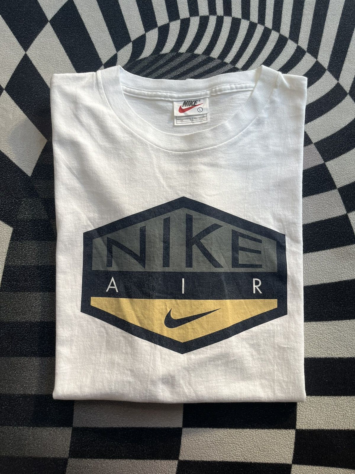 Nike Vintage NIKE AIR box logo 90’s Tshirt Size US L / EU 52-54 / 3 - 1 Thumbnail