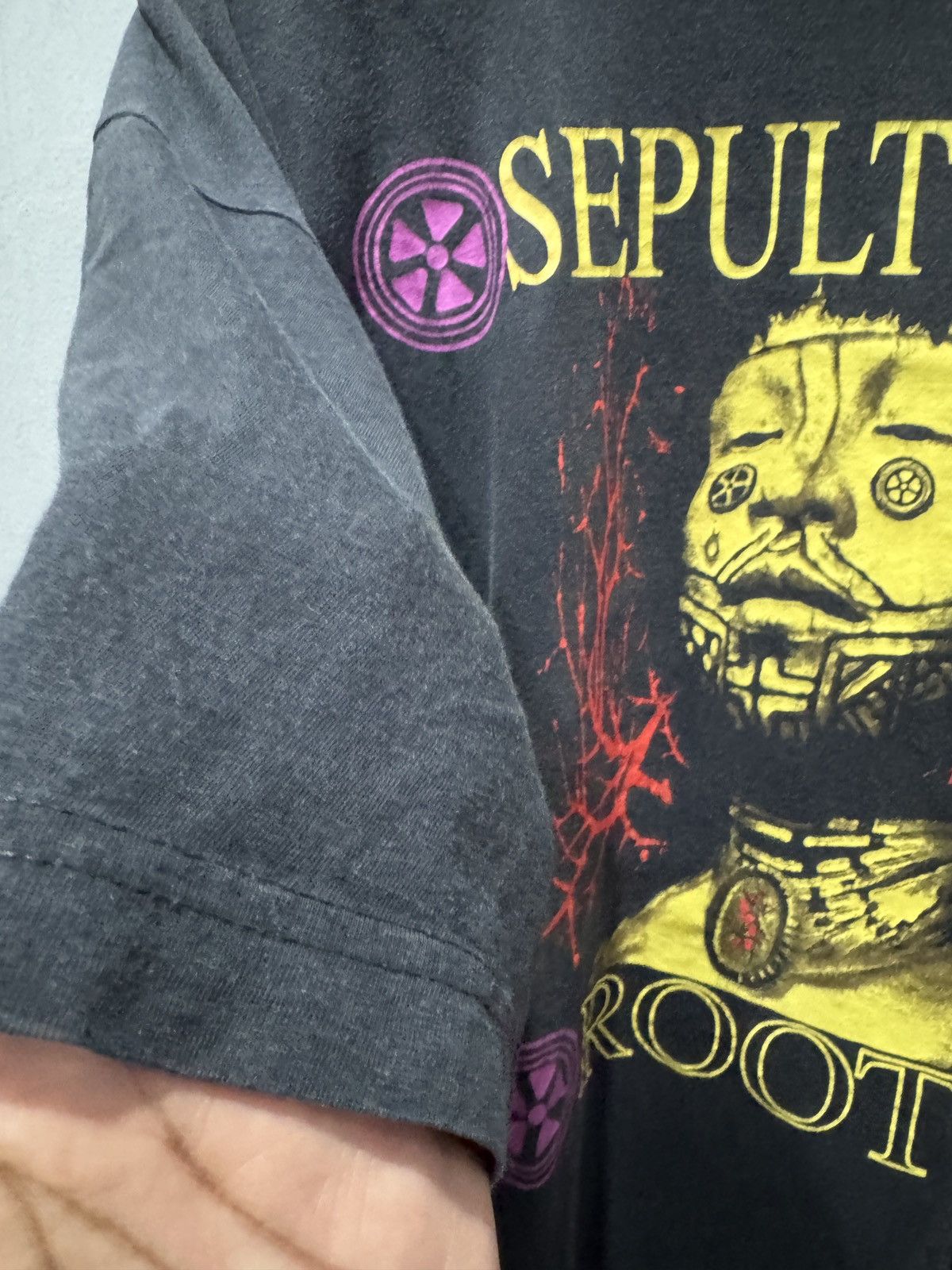 Band Tees Vintage Sepultura Roots Size US XL / EU 56 / 4 - 3 Thumbnail