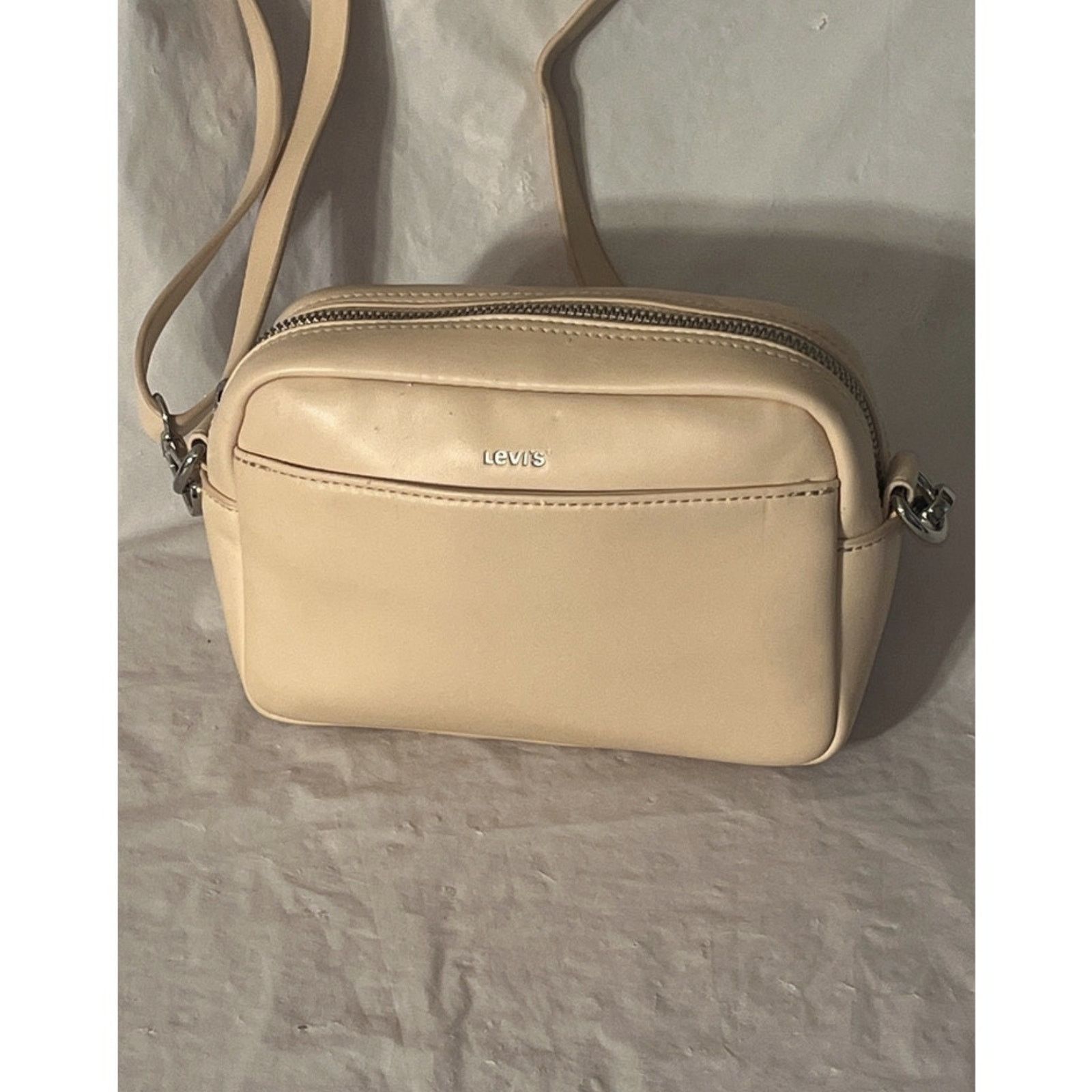 Levi's Levi’s Sally Camera Crossbody Bag Peach Cream Size ONE SIZE - 2 Thumbnail