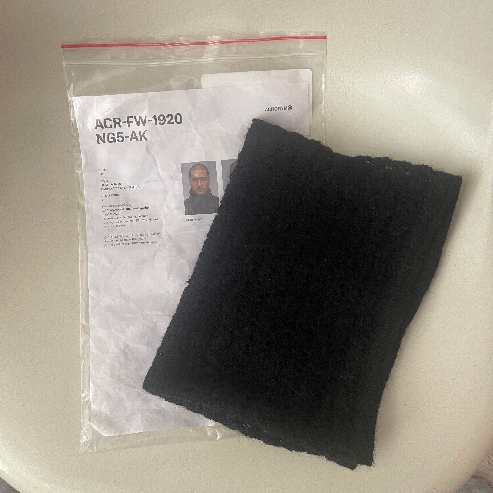 Acronym NG5-PU Black neck gaiter | Grailed