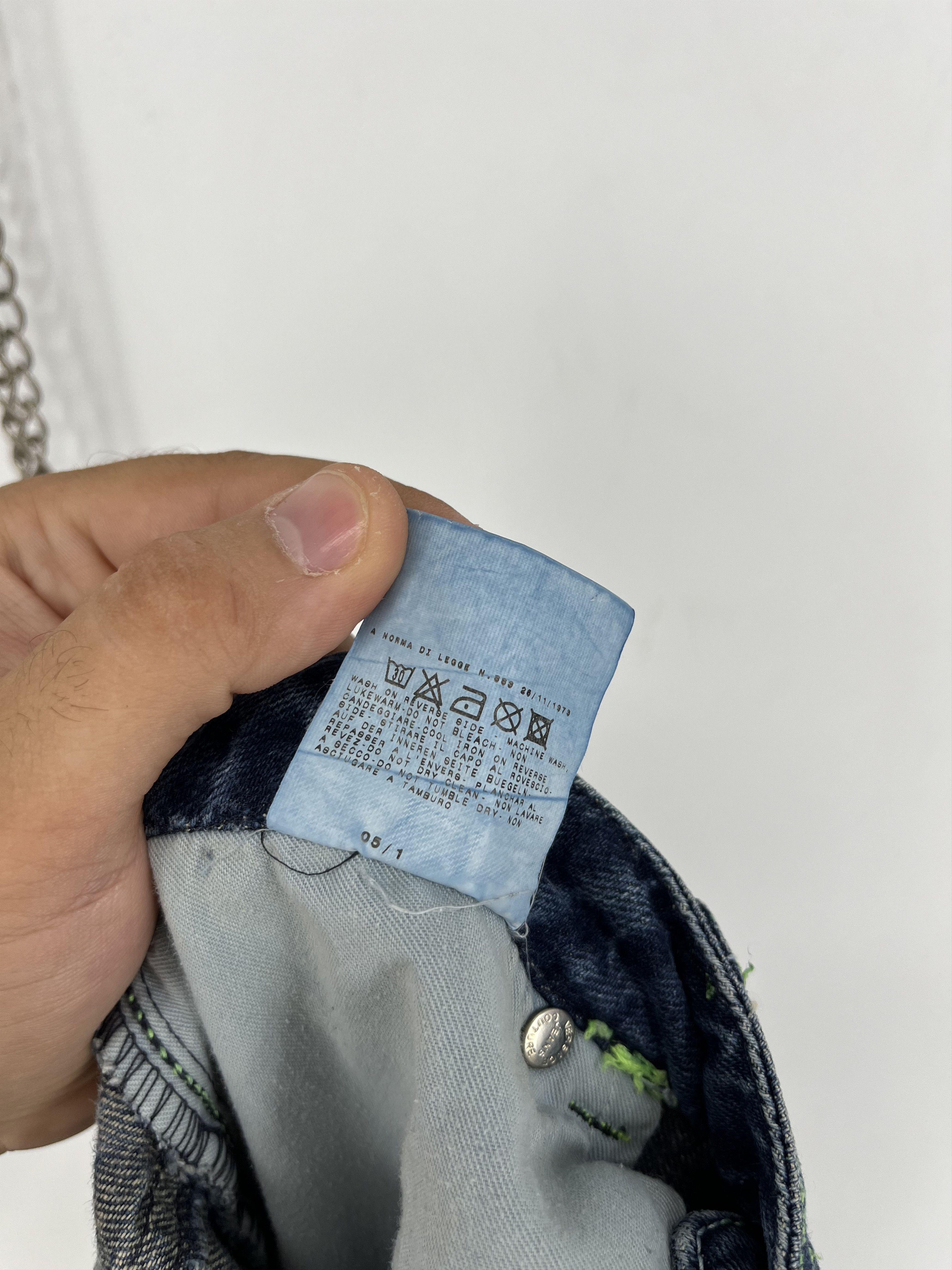 Versace × Versace Jeans Couture Vintage VERSACE JEANS COUTURE Line Low-Rise Y2k Denim Pants Size 26" / US 2 / IT 38 - 11 Thumbnail