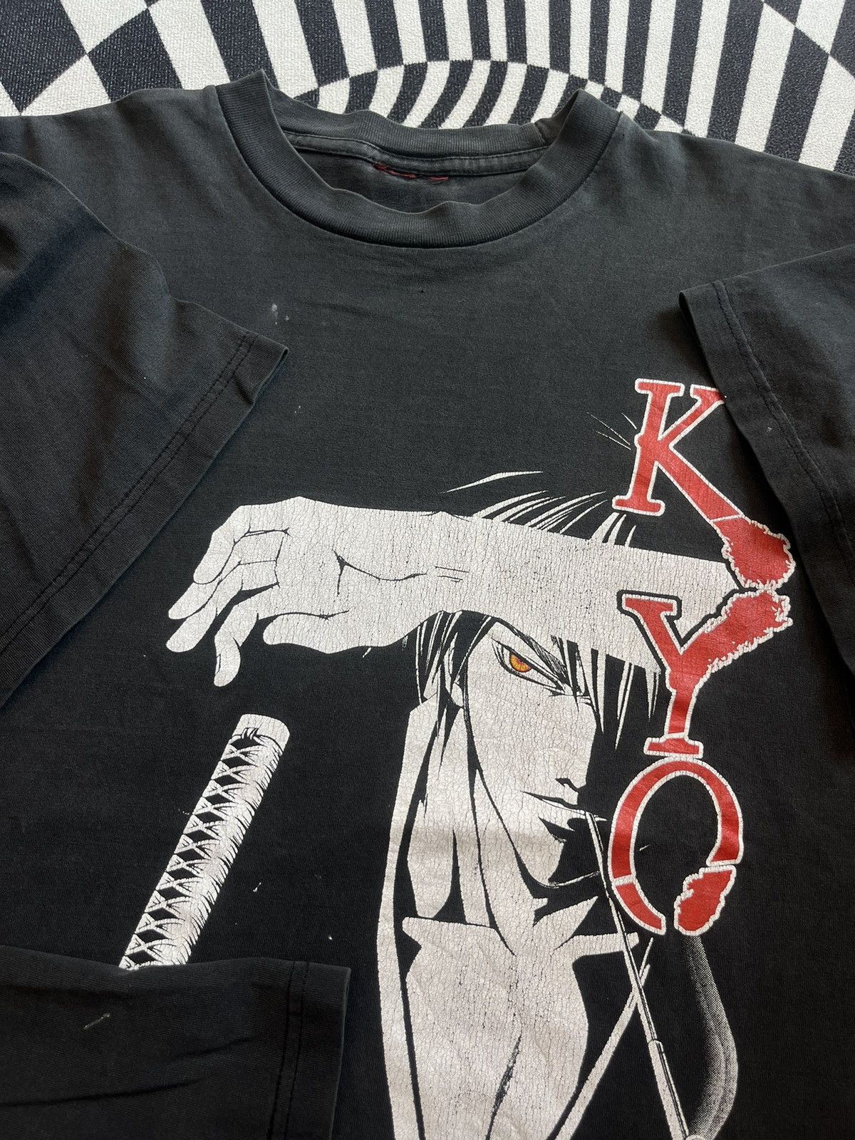 Anime Vintage KYO samurai Anime 00’s (dirty) Tshirt Size US XL / EU 56 / 4 - 6 Thumbnail
