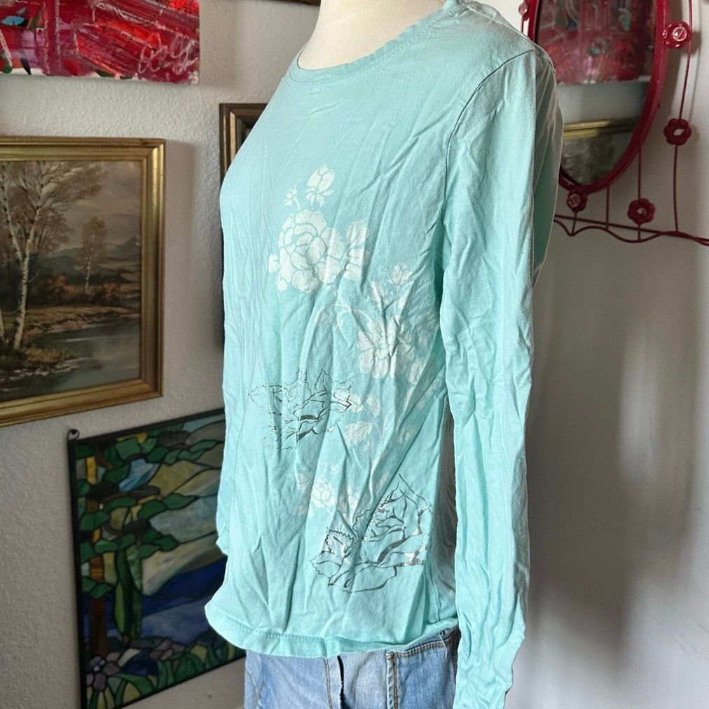 Other faded glory blue white floral long sleeve graphic shirt Size XL / US 12-14 / IT 48-50 - 2 Thumbnail