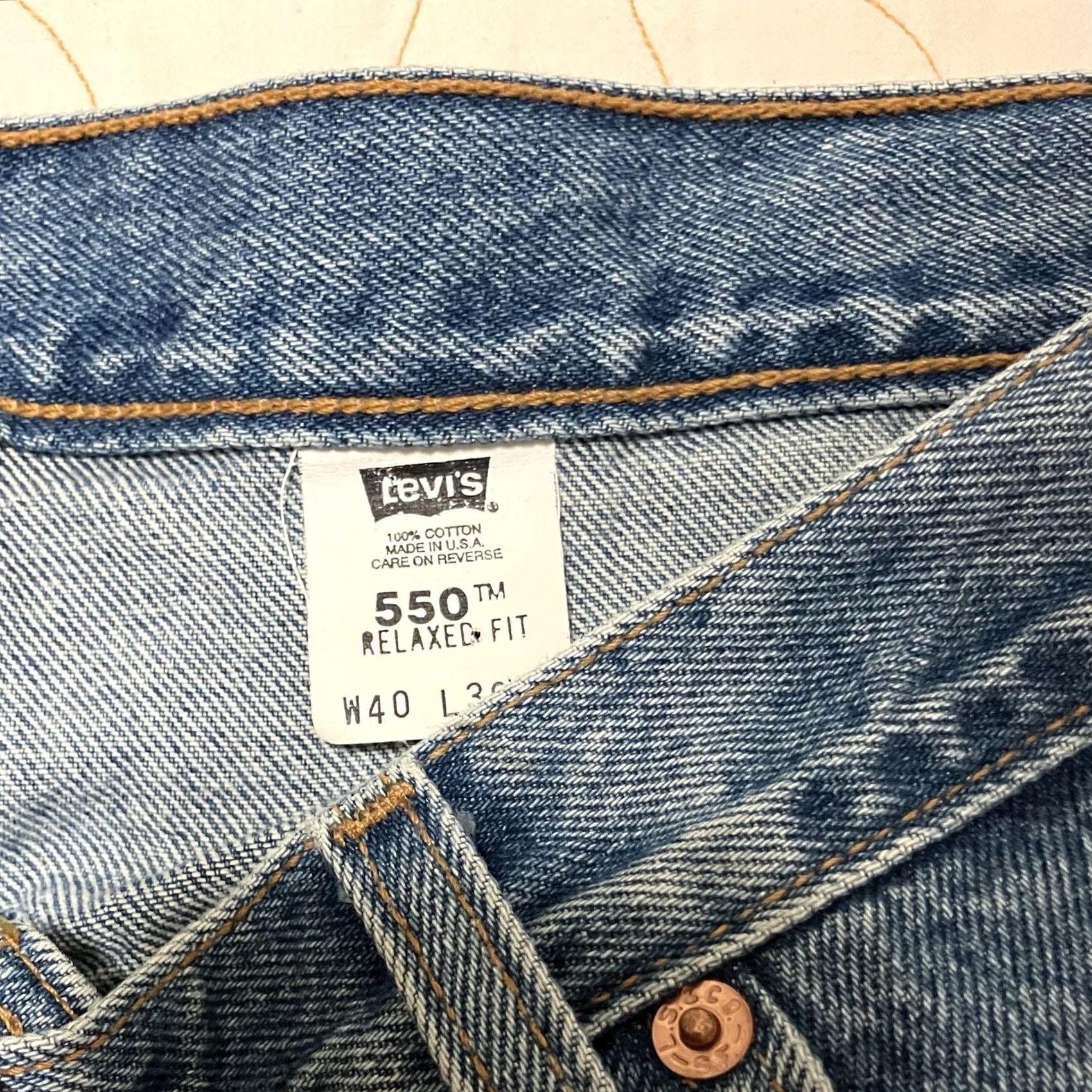 Levi's VINTAGE Levi's 550 Jeans Mens 38x30 Relaxed Tapered 5-Pocket Denim Blue Distressed Logo USA 90s Red Tab Men's Jeans Size US 38 / EU 54 - 7 Thumbnail