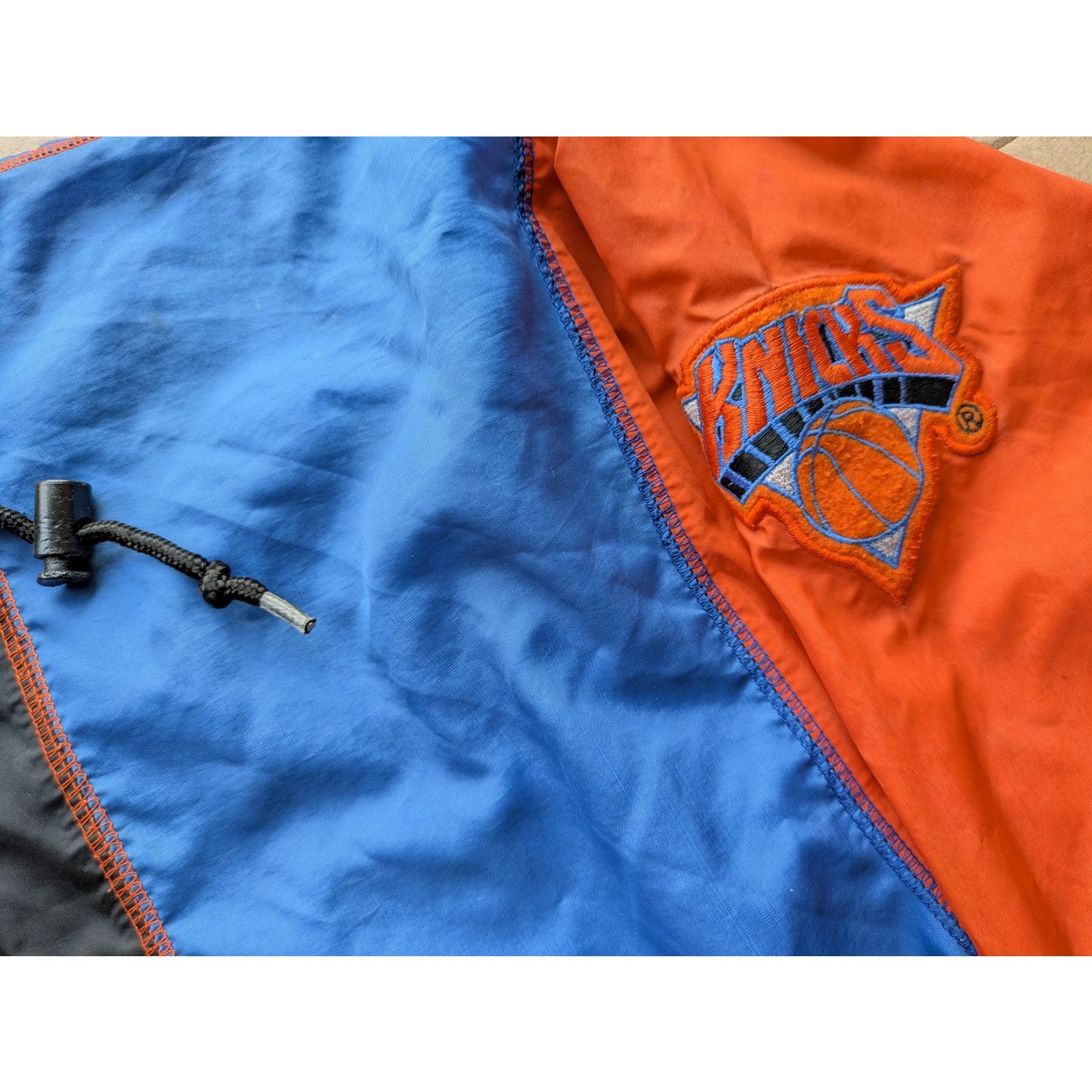 NBA NY Knicks 90s hoodie GRAFFITI 1/2 windbreaker XL multi vtg Size US XL / EU 56 / 4 - 7 Thumbnail