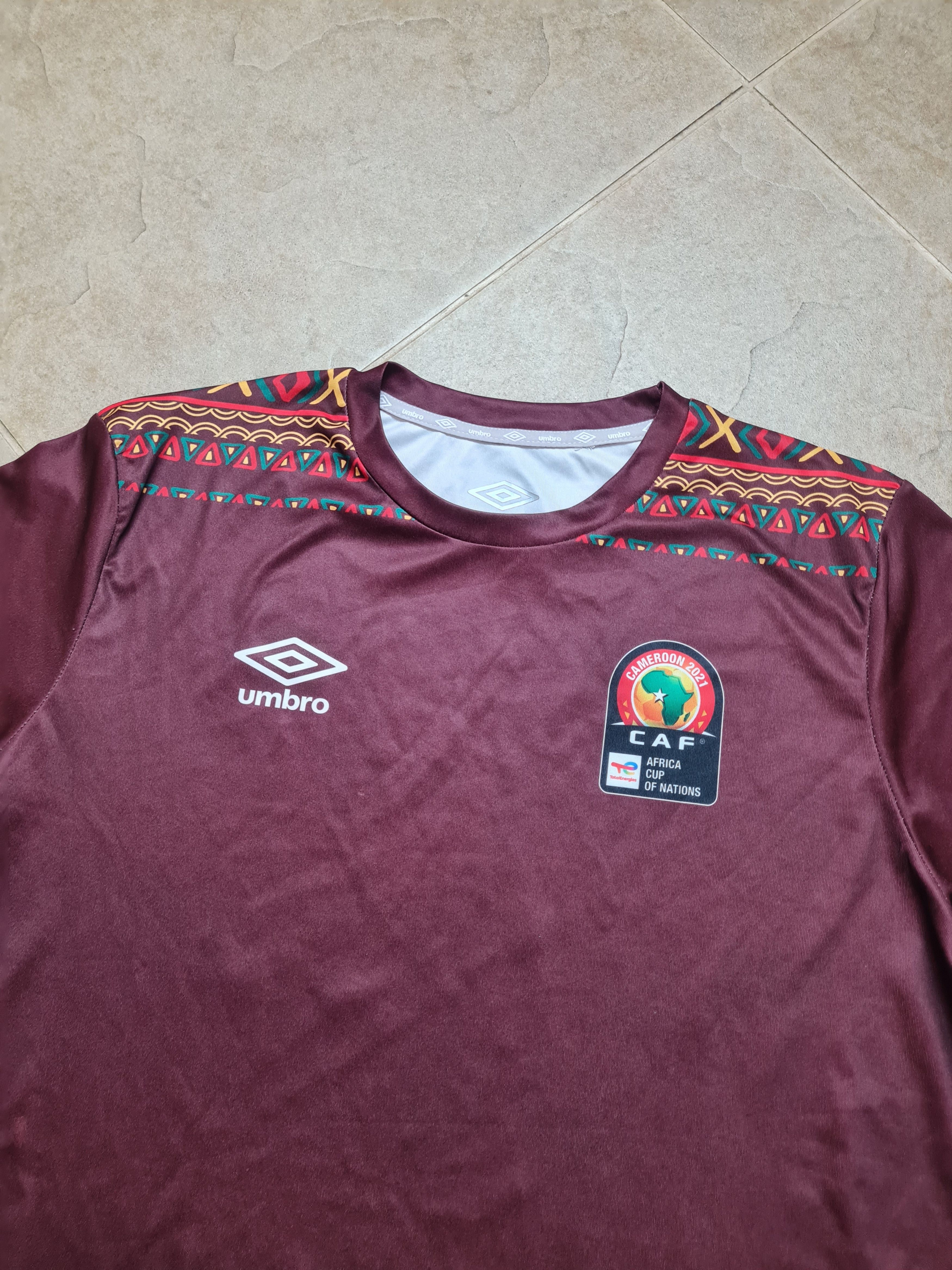 Umbro SOCCER CAMEROON 21 AFRICA CUP OF NATIONS UMBRO FOTBALL Size US L / EU 52-54 / 3 - 1 Thumbnail