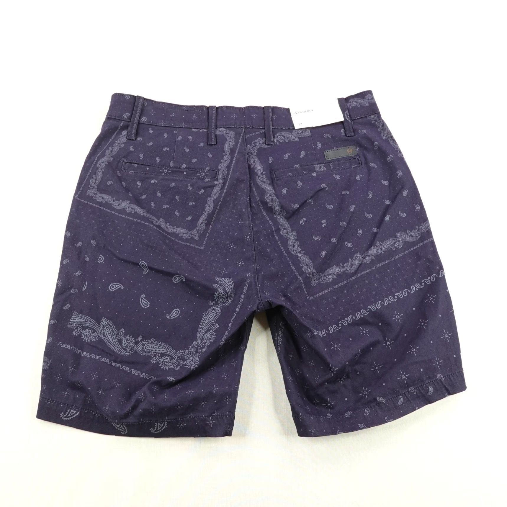 Vintage VINTAGE AG Adriano Goldschmied Men’s Slim Fit Chino Shorts 31 Navy Blue Paisley Bandana Classic 5-Pocket Size US 31 - 3 Thumbnail