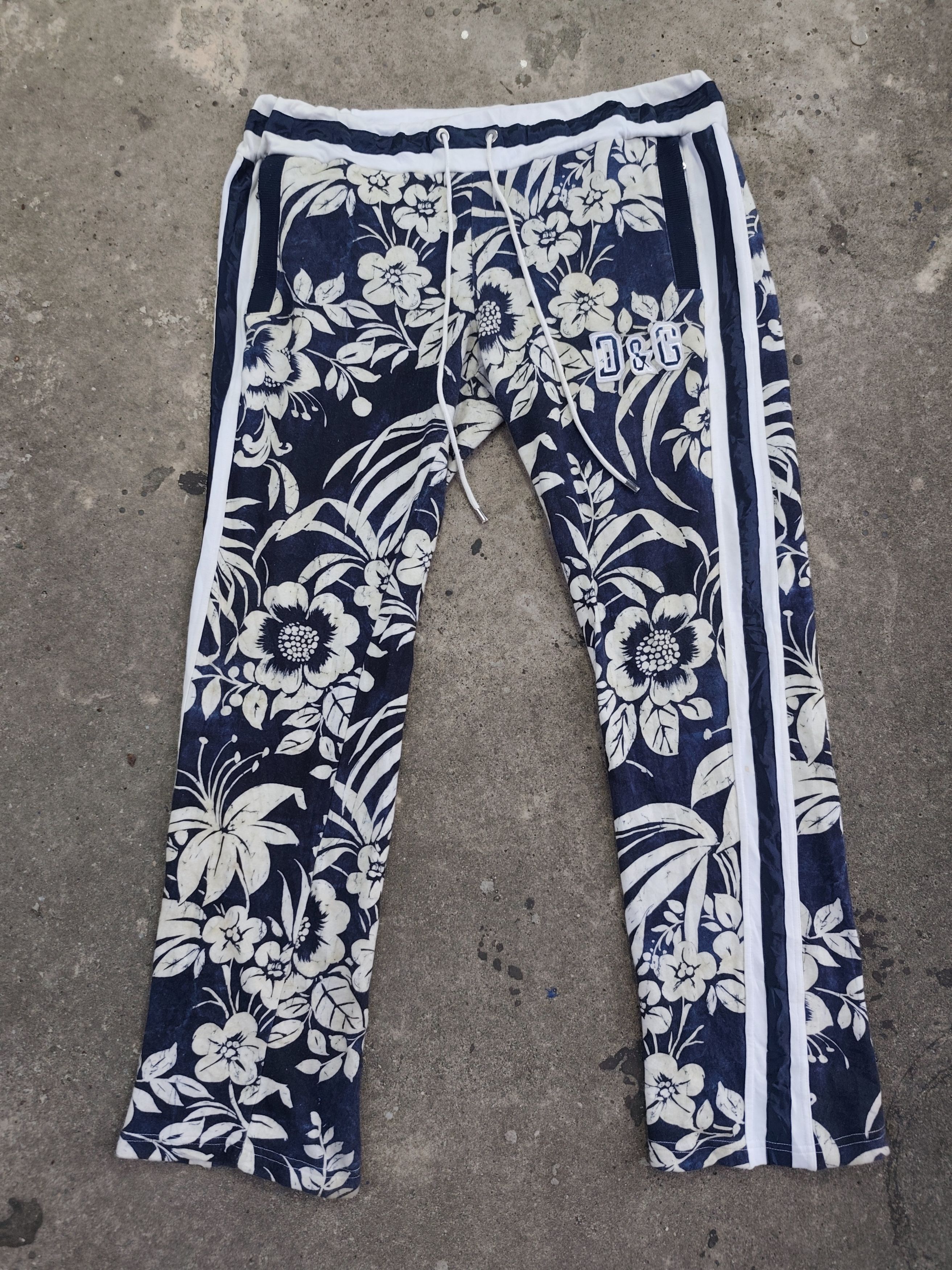 Dolce & Gabbana D&G Dolce & Gabbana Floral Print Track Pants Size 41" - 1 Thumbnail
