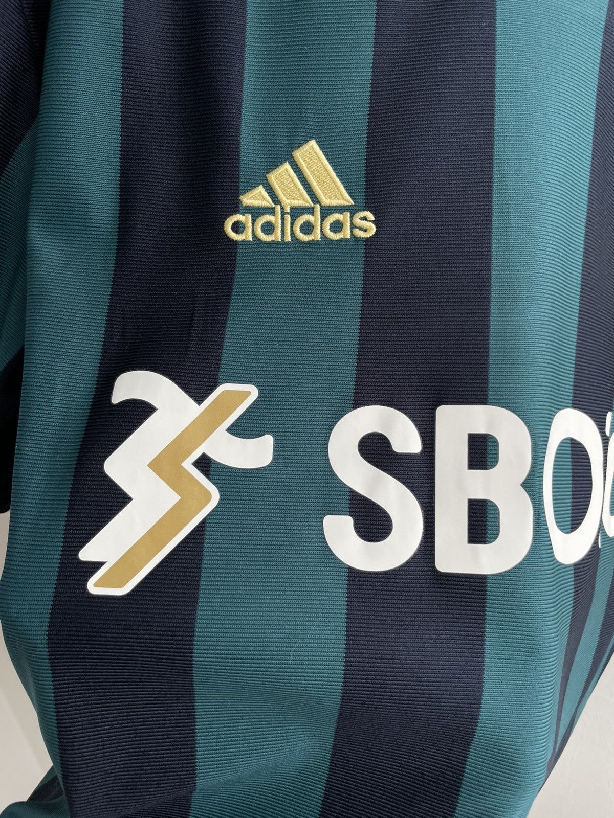 Adidas Leeds United 2020 2021 Away Football Shirt Soccer Jersey Size US L / EU 52-54 / 3 - 4 Thumbnail