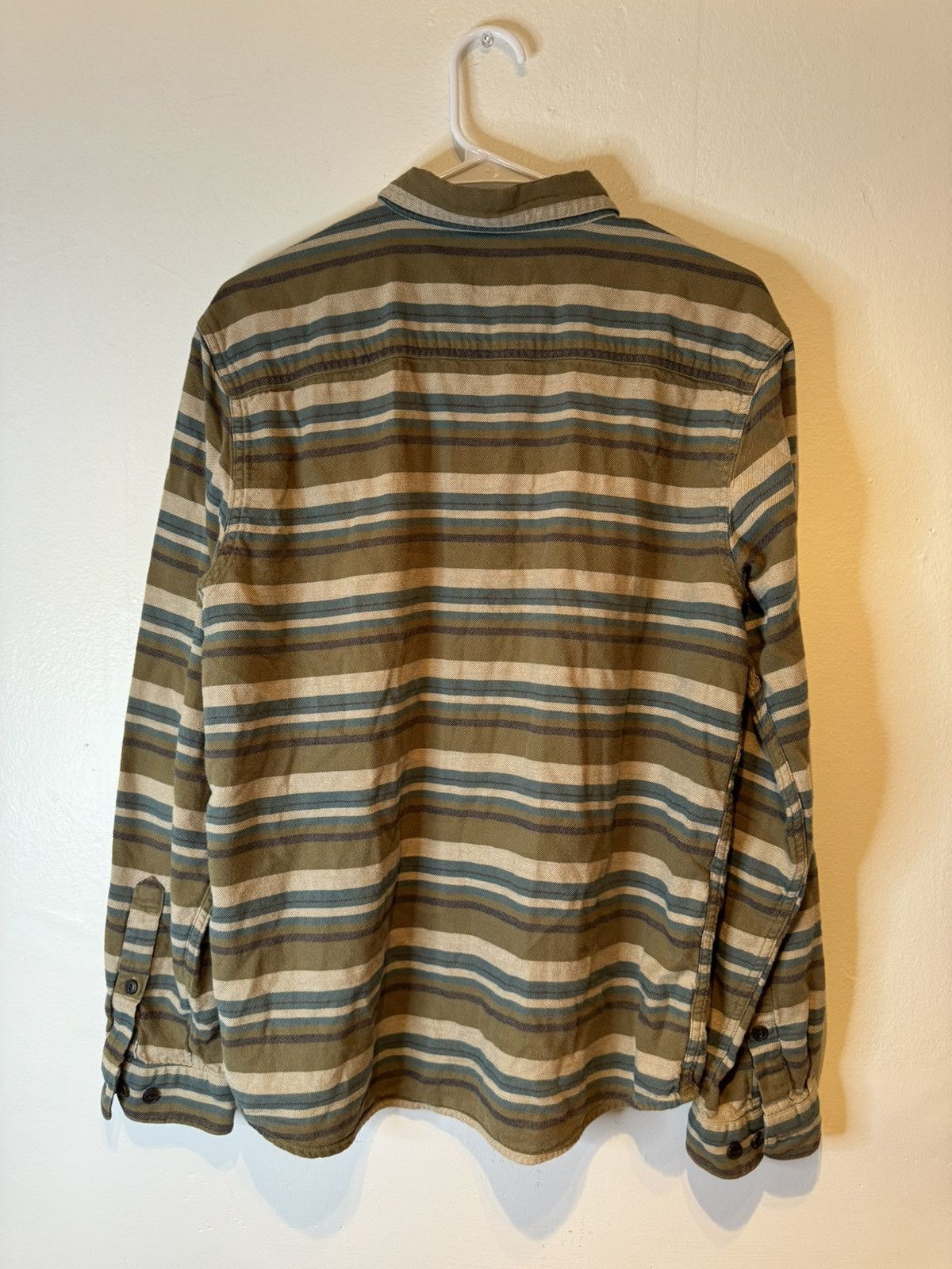 Patagonia Patagonia Organic Cotton Striped Button Shirt Medium Mens Size US M / EU 48-50 / 2 - 5 Thumbnail