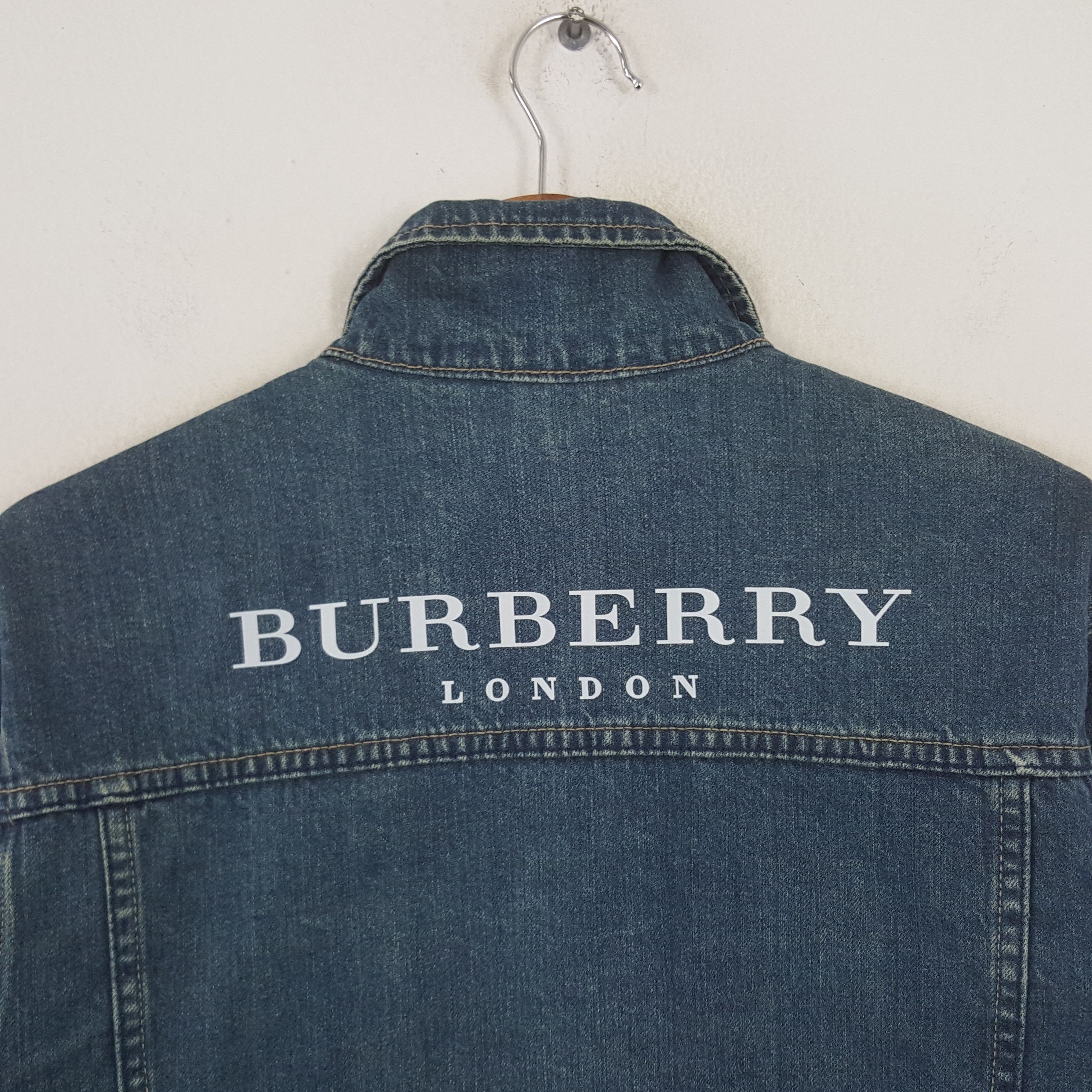 Burberry × Vintage Vintage Burberry London Designer Brand Denim Jacket Size US M / EU 48-50 / 2 - 2 Thumbnail