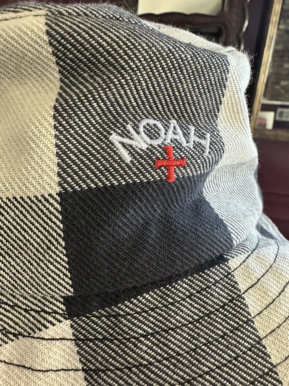 Noah NOAH NYC checkered plaid logo embroidered bucket hat Size ONE SIZE - 2 Thumbnail