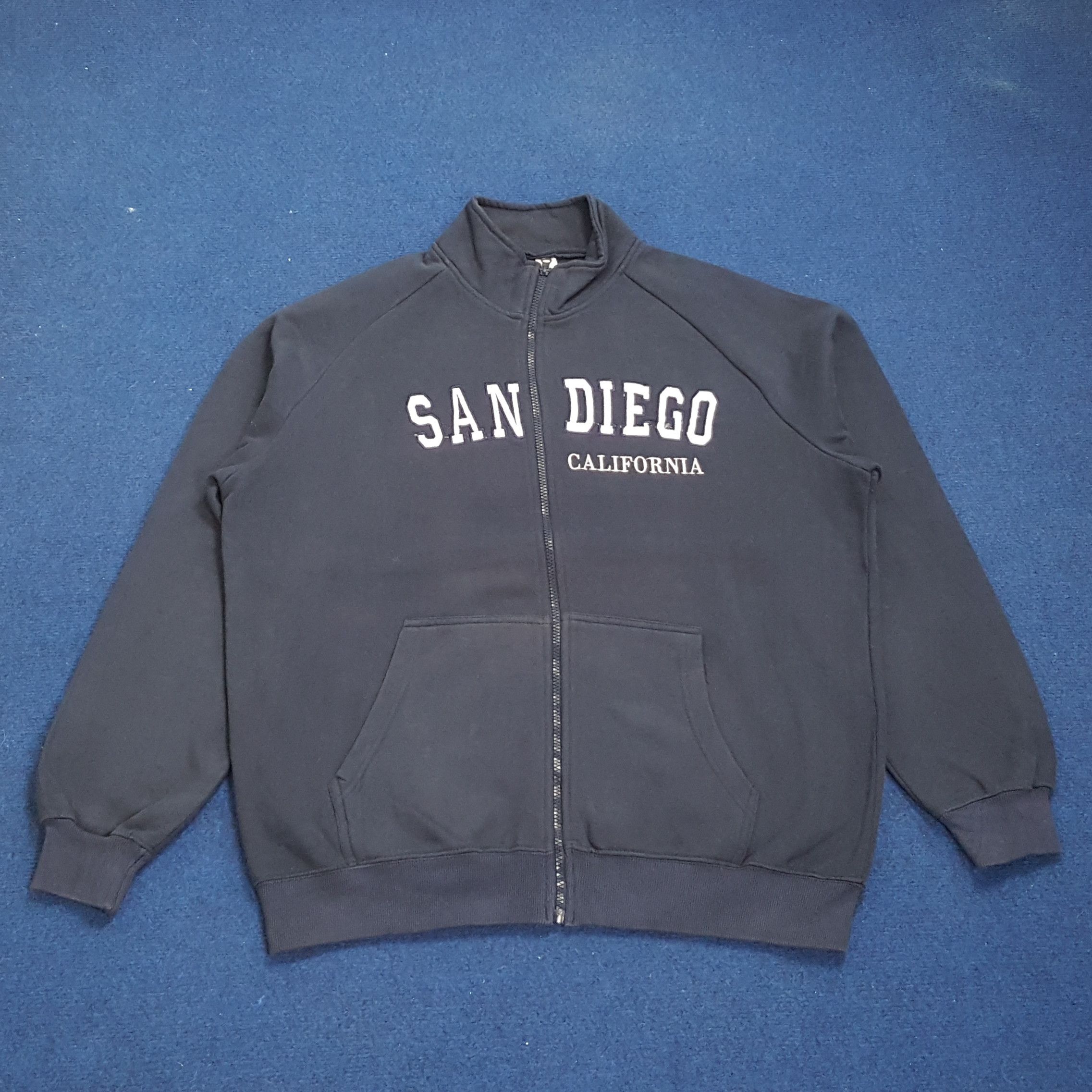 Vintage Vintage San Diego California Zipper Sweatshirts Size US XL / EU 56 / 4 - 1 Thumbnail