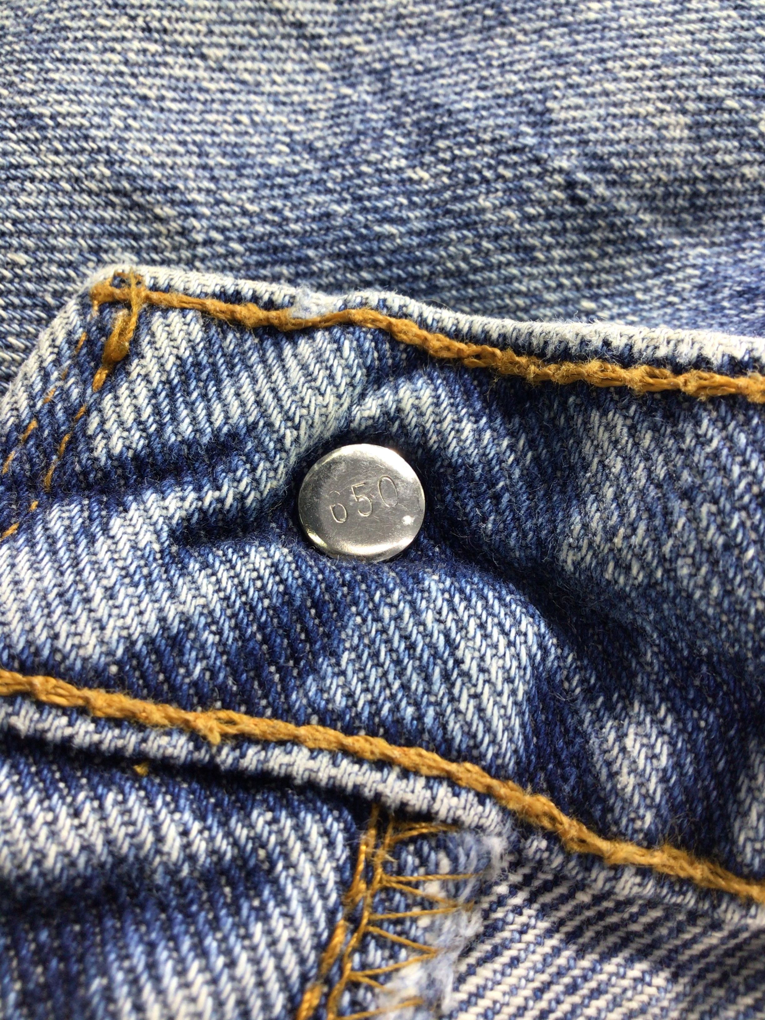 Levi's Vintage 90s Levis 560 Jeans Stone Wash Denim -J406 Size US 33 - 8 Thumbnail