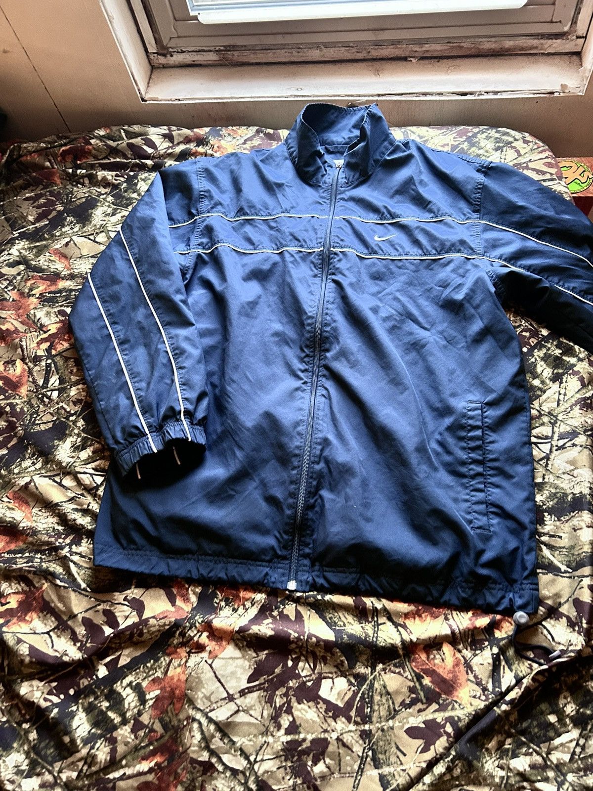 Nike Vintage nike blue light jacket Size US L / EU 52-54 / 3 - 1 Thumbnail