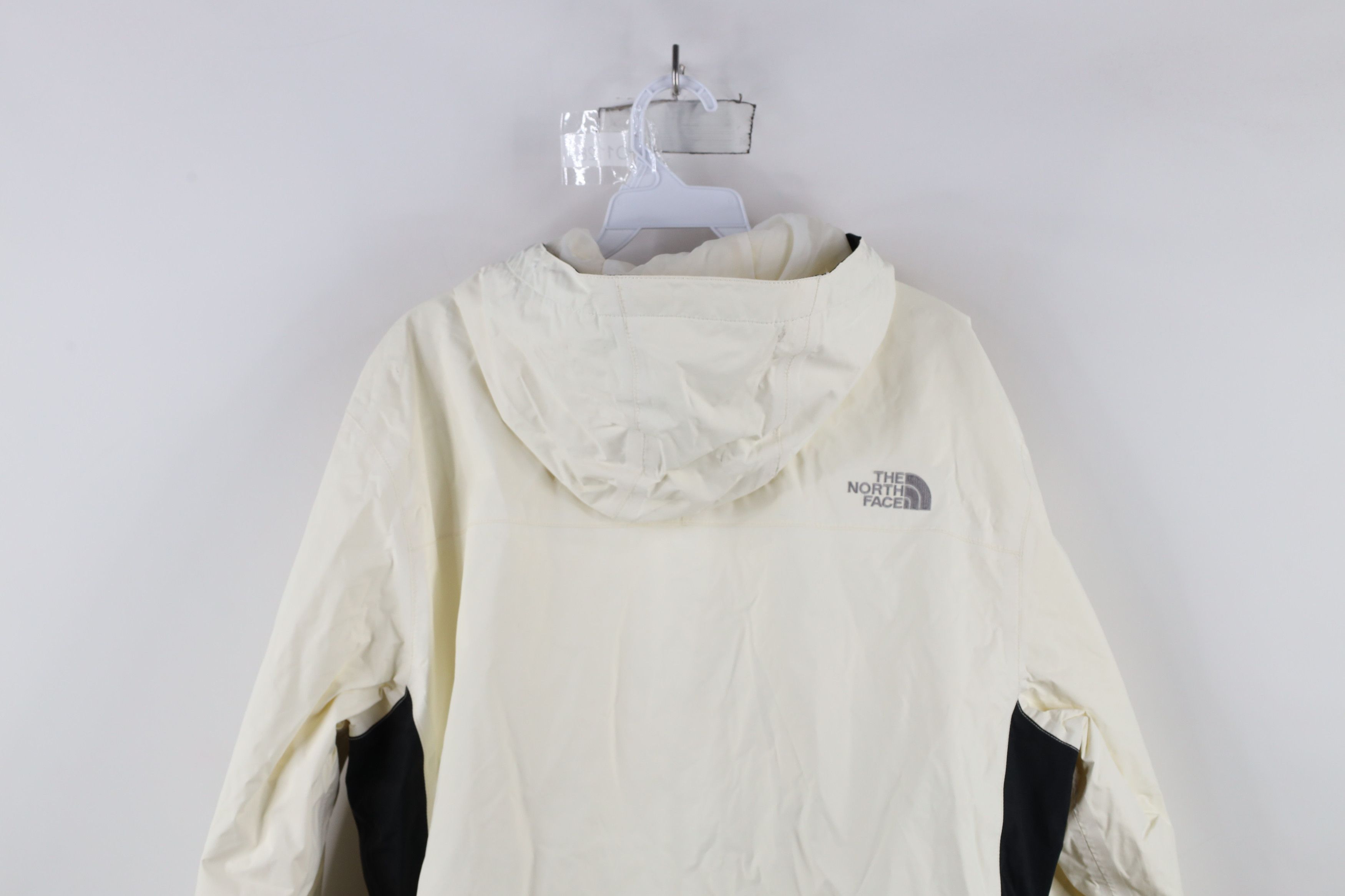 The North Face × Vintage The North Face ABUK Stinson Hyvent Hooded Rain Jacket White Size XL / US 12-14 / IT 48-50 - 15 Thumbnail