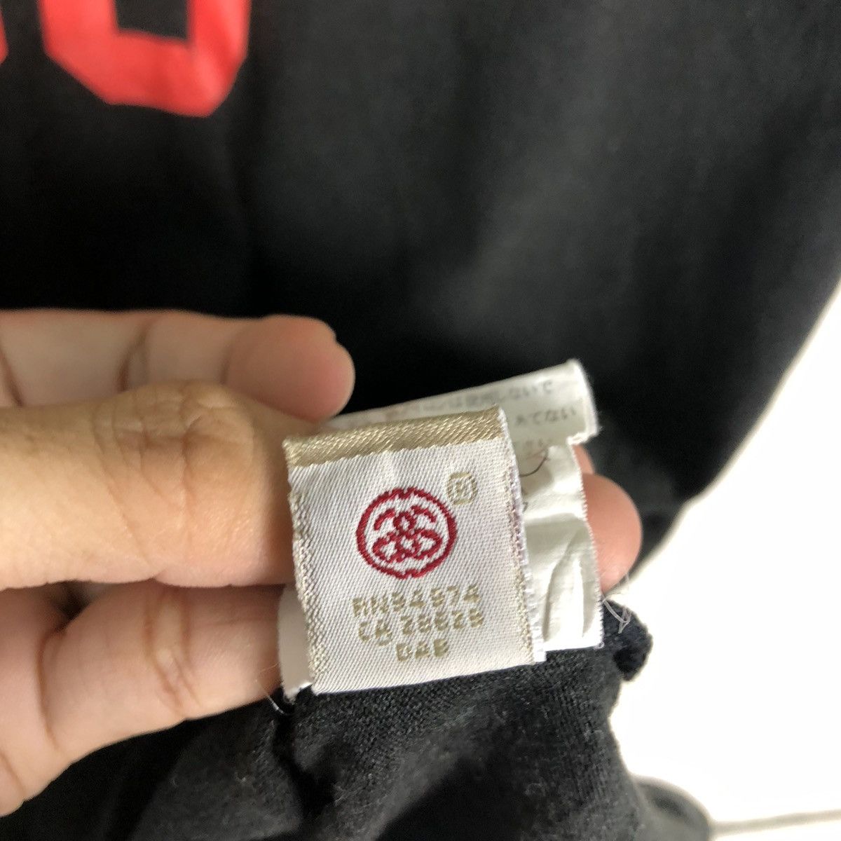 Stussy 🔥Stussy 80 Local Color IKBKB T-Shirt Big Logo Spell Out Size US L / EU 52-54 / 3 - 19 Thumbnail
