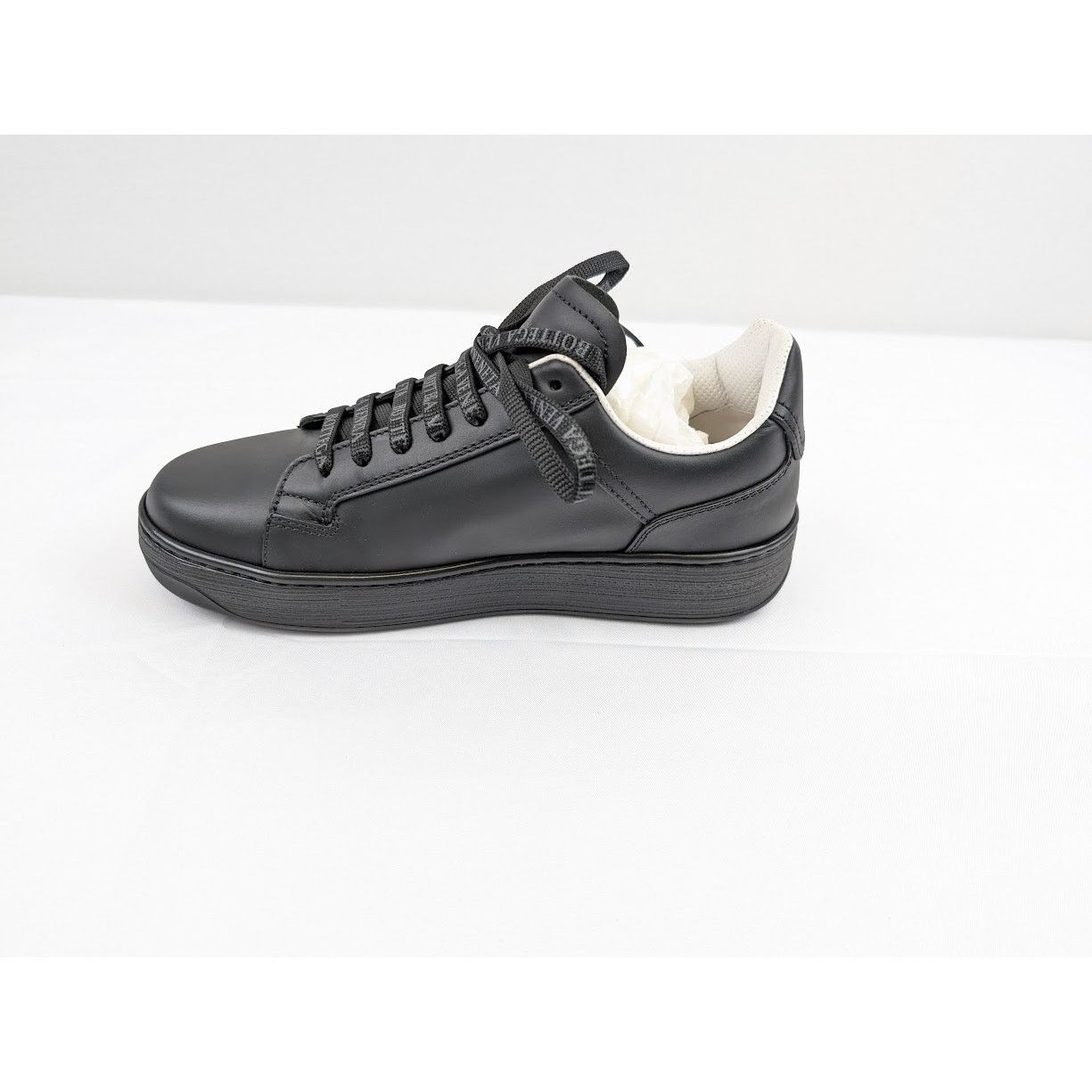 Bottega Veneta o1rshd1 Bolt Calf Low-Top Sneakers in Nero Size US 6 / EU 39 - 8 Thumbnail