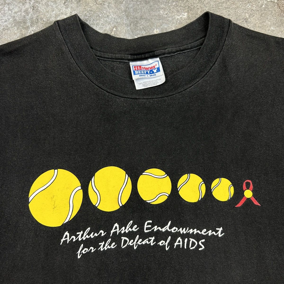 Vintage 1990s Arthur Ashe Endowment AIDS Size US L / EU 52-54 / 3 - 4 Thumbnail