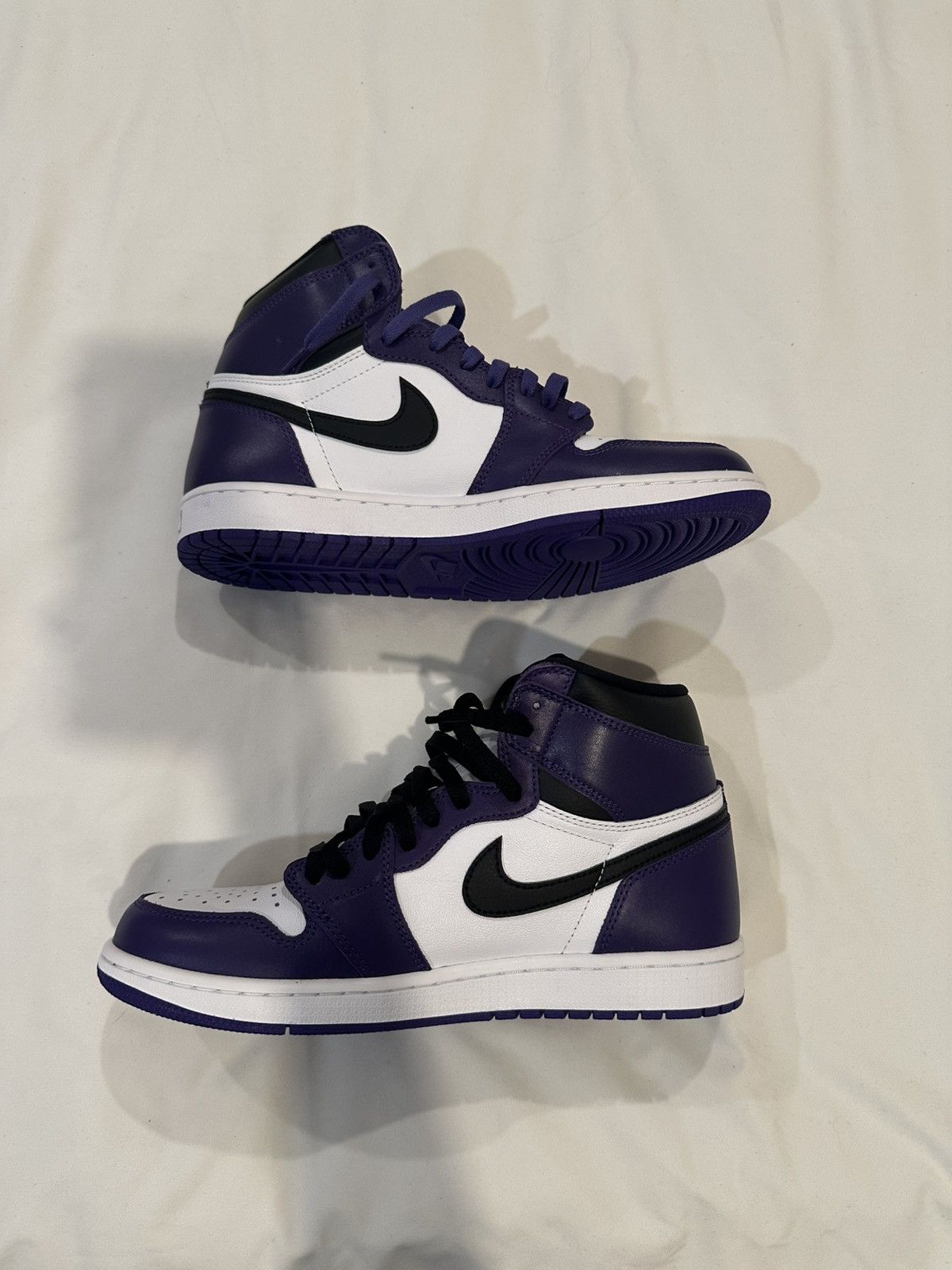 Jordan Brand × Nike Nike Jordan 1 Retro High OG Court Purple 2.0 (Never Worn) Size US 10 / EU 43 - 2 Thumbnail