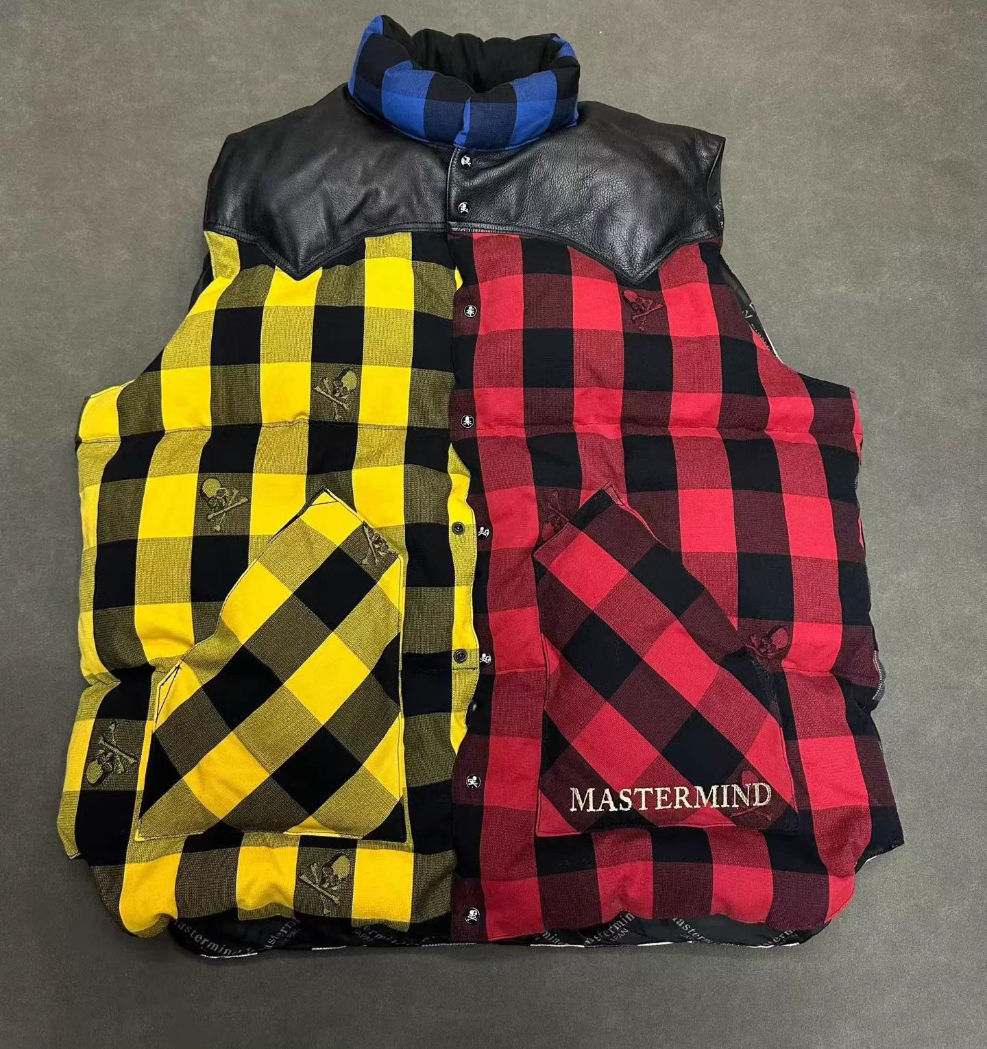 Mastermind Japan MMJ x Rocky Mountain colorblock down vest size 48 99 new Size US M / EU 48-50 / 2 - 1 Thumbnail