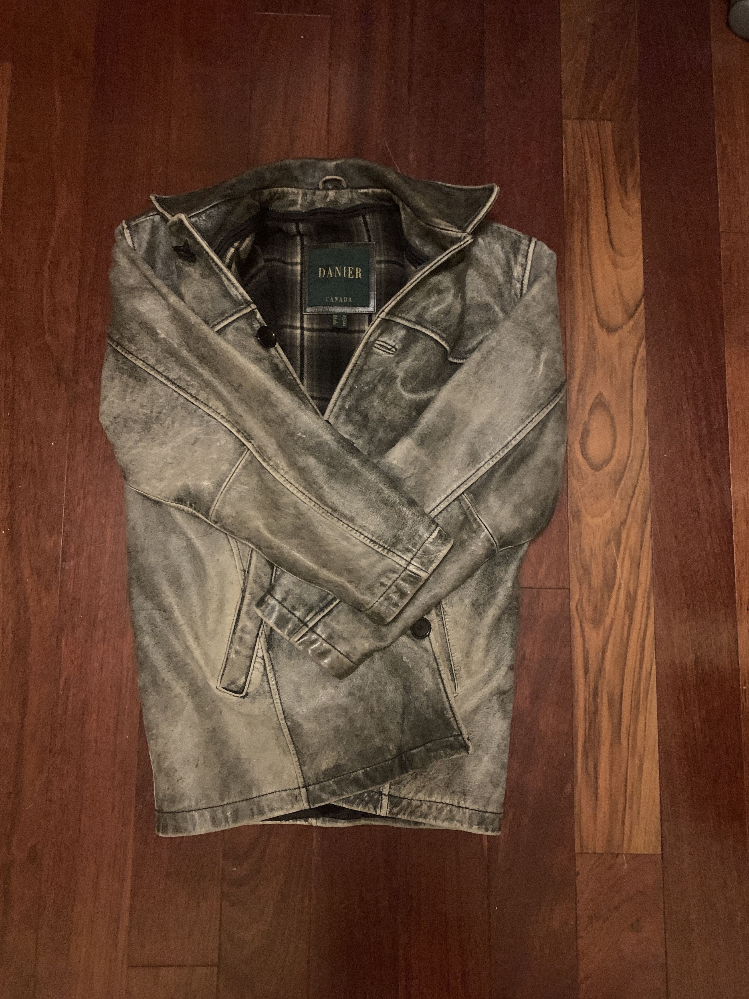 Danier Vintage Danier Genuine Leather Jacket (Washed Gray, S) Size US S / EU 44-46 / 1 - 2 Thumbnail