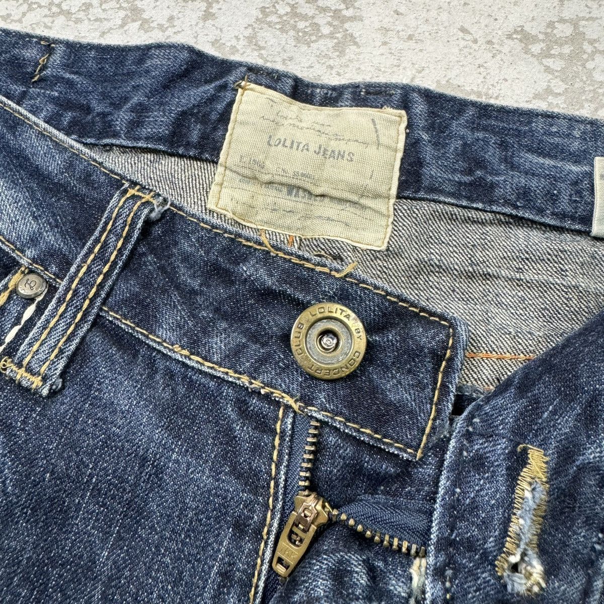 If Six Was Nine Distressed - 2000s Lolita Washed Blue Jeans Size US 36 / EU 52 - 8 Thumbnail
