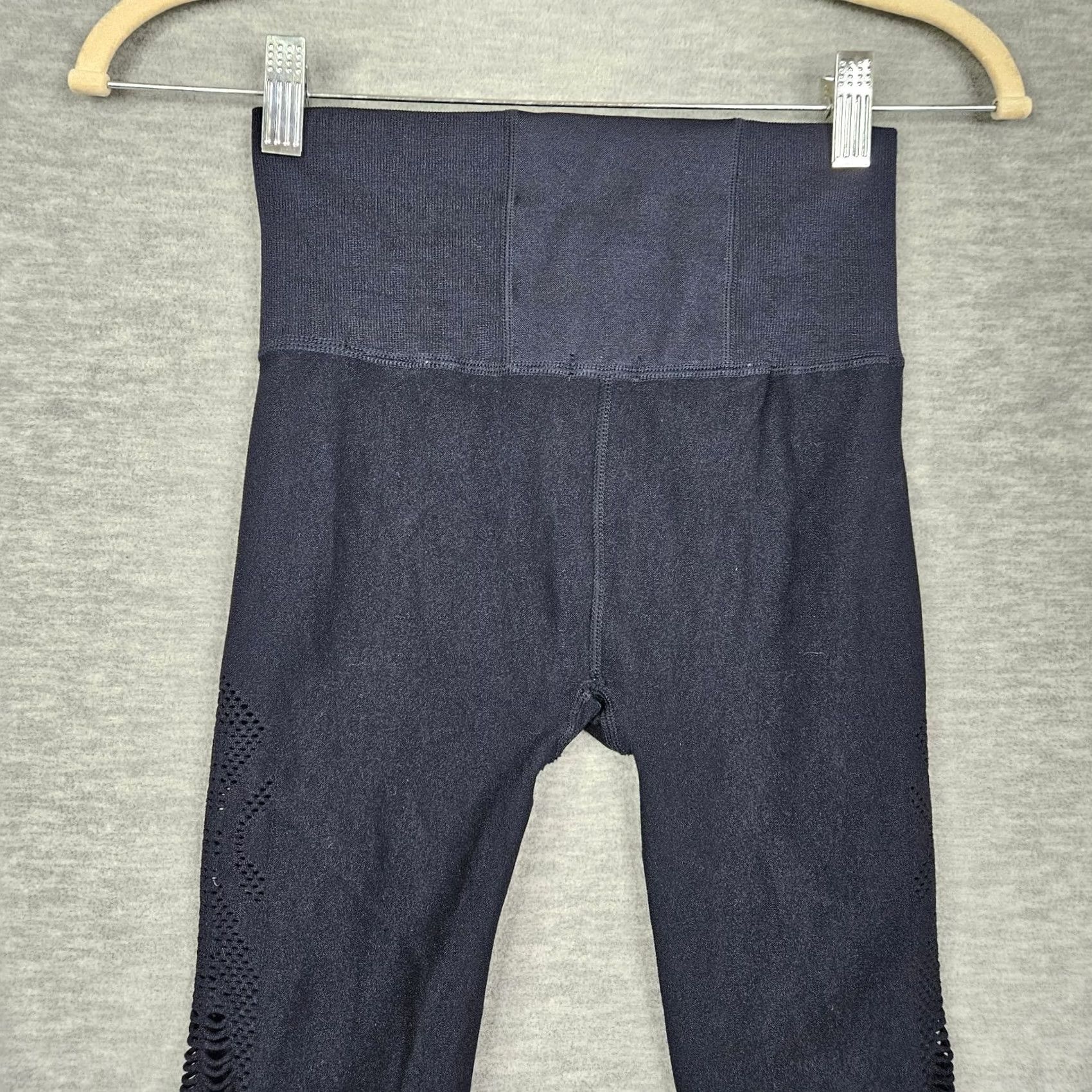 Vintage OYSHO NAVY Blue Seamless Gym Workout Legging Sz M Women’s Activewear Pants Slim Fit Regular H2O? Size 32" / US 10 / IT 46 - 3 Thumbnail