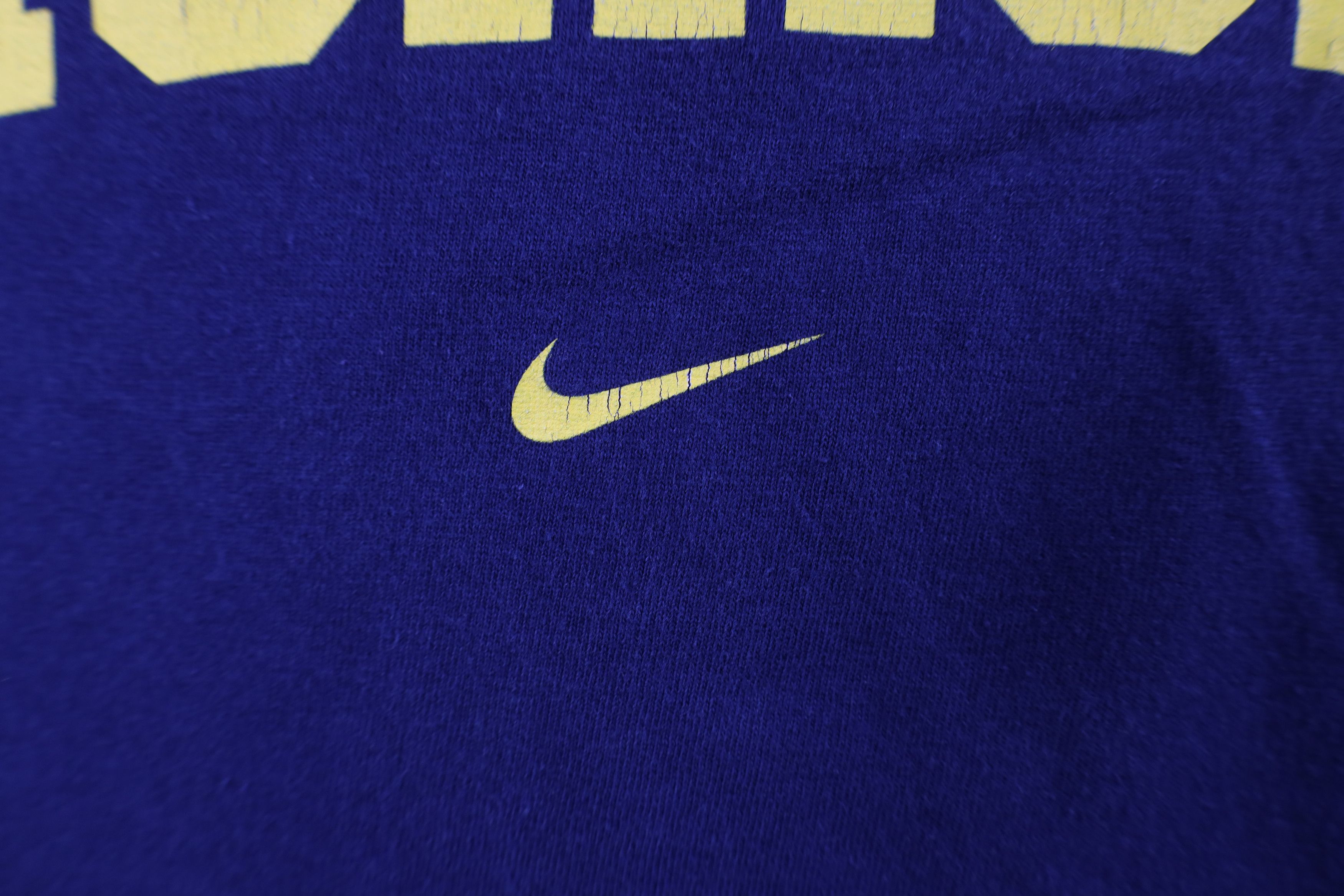 Nike × Vintage Vintage Nike Swoosh University of Michigan T-Shirt Blue Size US XL / EU 56 / 4 - 5 Thumbnail