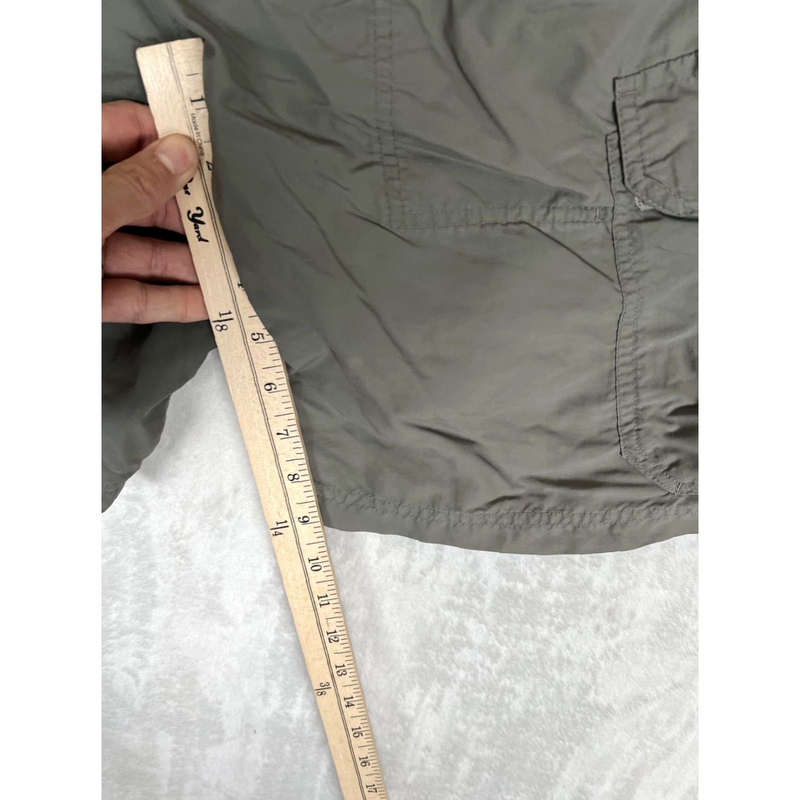 Vintage REI Cargo Shorts Mens Large Green Nylon Hiking Travel UPF 50 Lightweight Outdoor Size US 33 - 4 Thumbnail