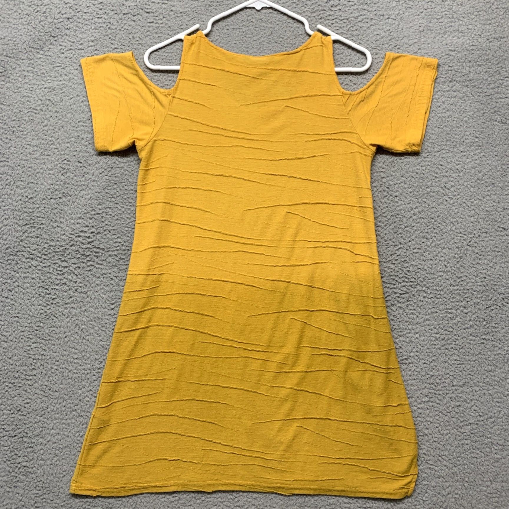 Yeti Yak & Yeti Women’s Dress Mustard SZ M 3” Side Slit 1 Pocket Drop Shoulder Casual Knee Length Short Sleeve Size M / US 6-8 / IT 42-44 - 4 Thumbnail