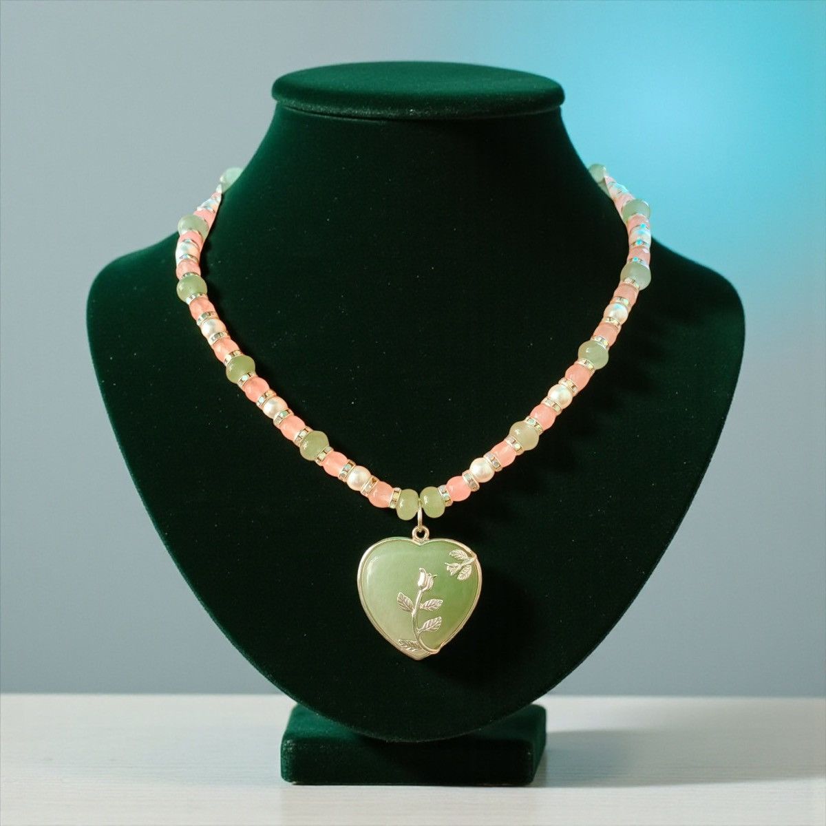 Other Aventurine Heart Stone Pendant Beaded Handmade Necklace Size ONE SIZE - 1 Thumbnail