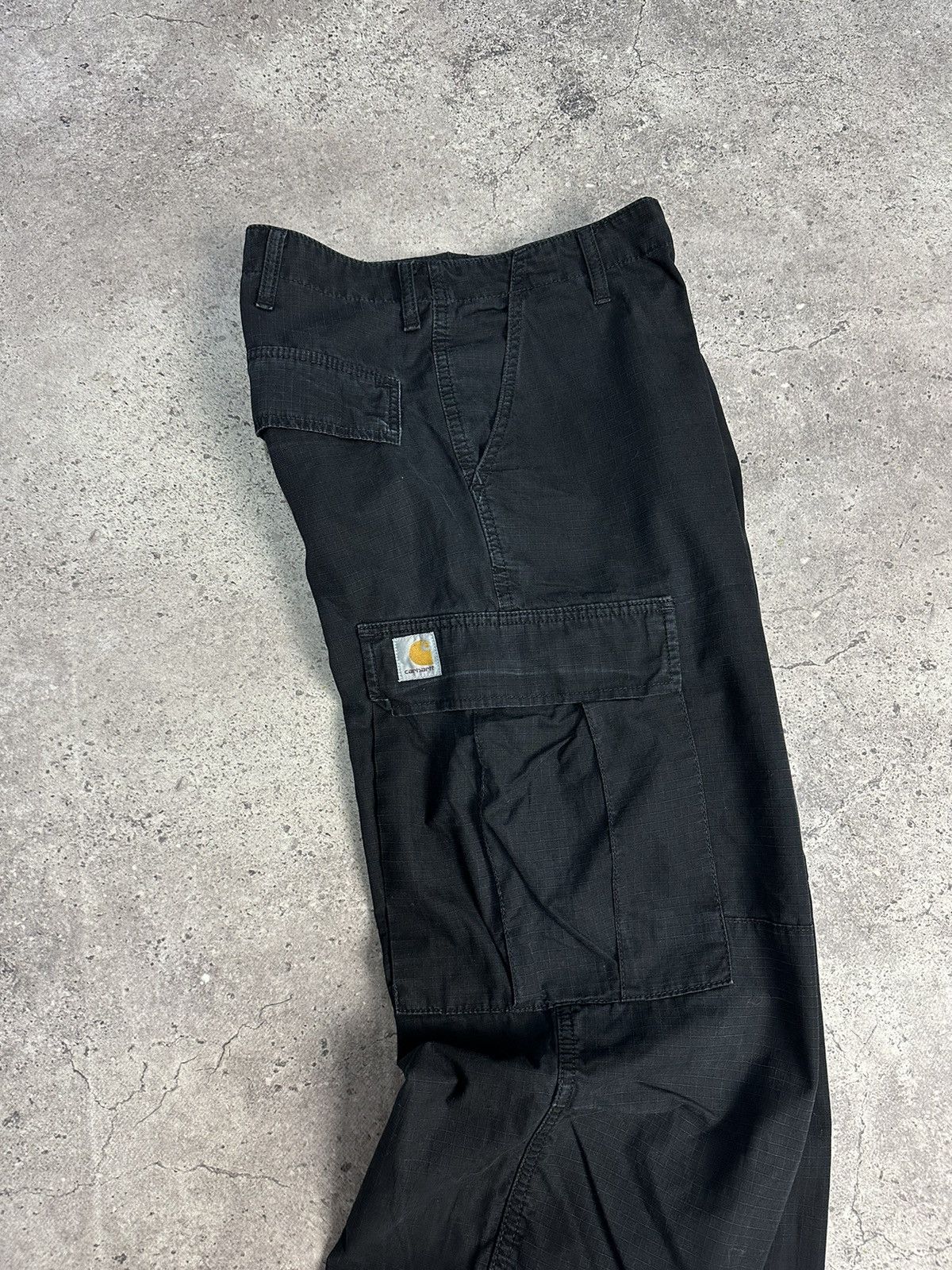 Carhartt × Vintage Vintage Carhartt Cargo Distressed Pants Faded Black Y2K Size US 32 / EU 48 - 2 Thumbnail
