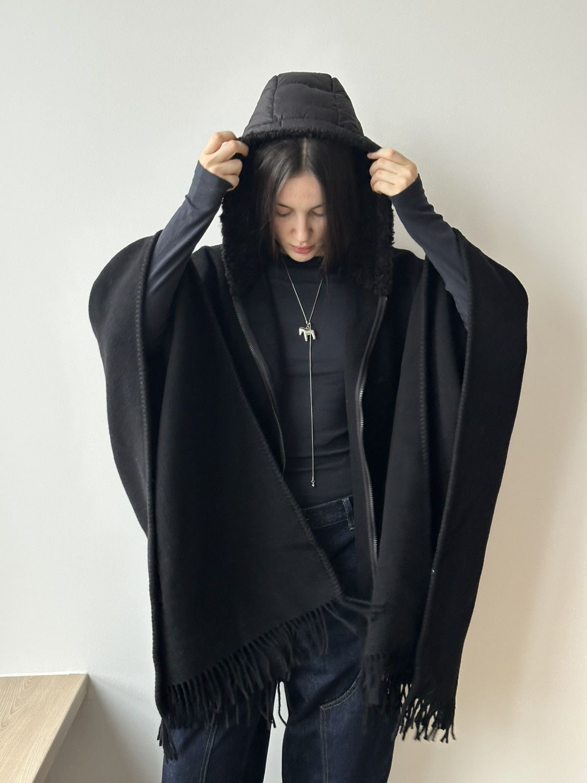 Moncler Moncler Mantella Wool Down Nylon Hood Poncho Black Coat Size ONE SIZE - 4 Thumbnail