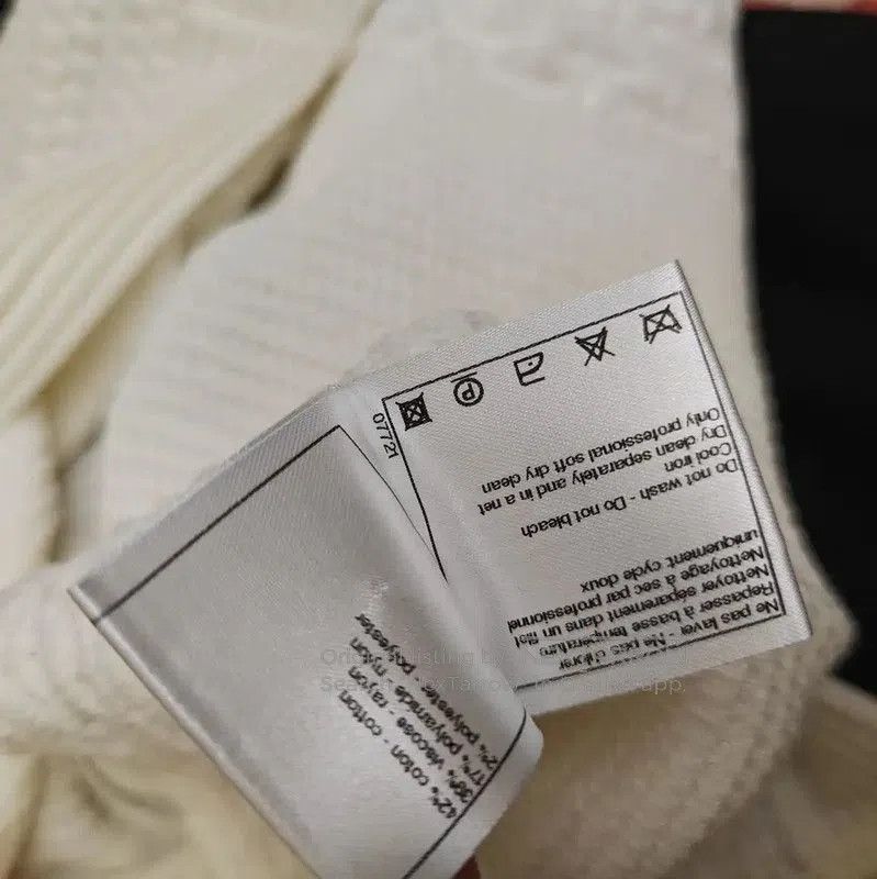 Chanel Chanel White Knitted Skirt for Women . Size 23" - 5 Thumbnail