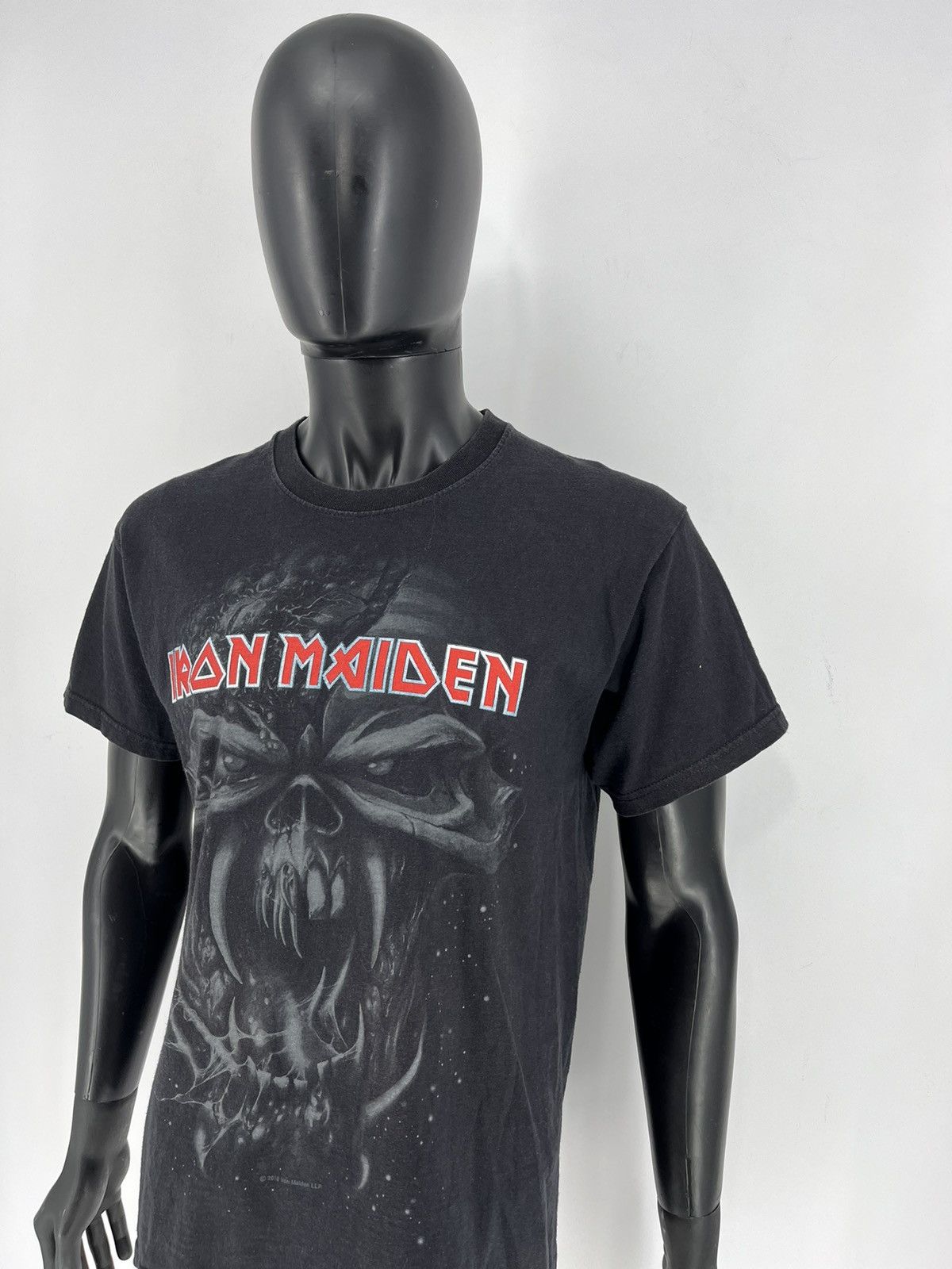 Band Tees × Vintage IRON MAIDEN 2010 “The Final Frontier” World Tour T-shirt Size US L / EU 52-54 / 3 - 4 Thumbnail