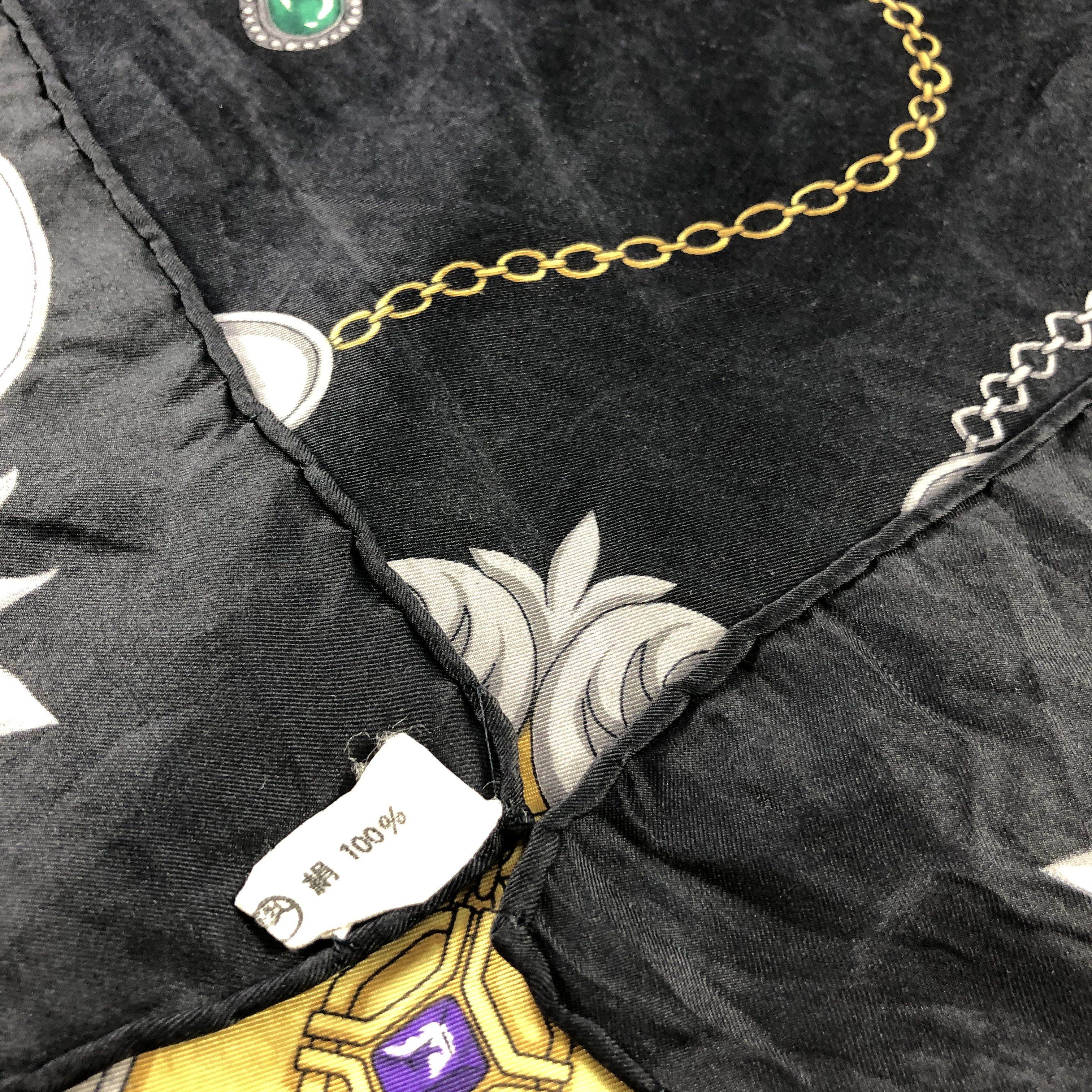 Vintage Vintage Gold Chains Silk Scarf M1250 Size ONE SIZE - 4 Thumbnail