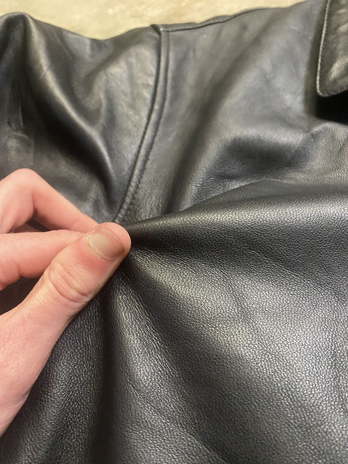 Other Leather bomber jacket paired with free Burberry scarf Size US L / EU 52-54 / 3 - 4 Thumbnail