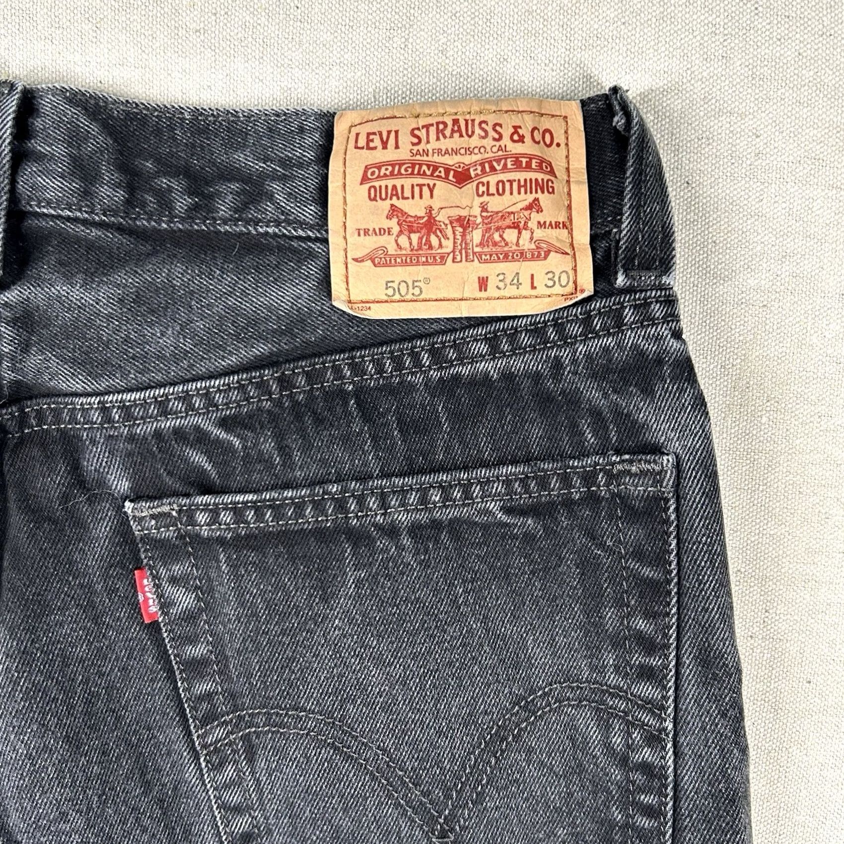 Levi's VINTAGE Levis 505 Jeans Mens Regular Fit Charcoal 34x30 29 Inseam 90s Y2K Denim Cotton Jeans Size US 34 / EU 50 - 7 Thumbnail