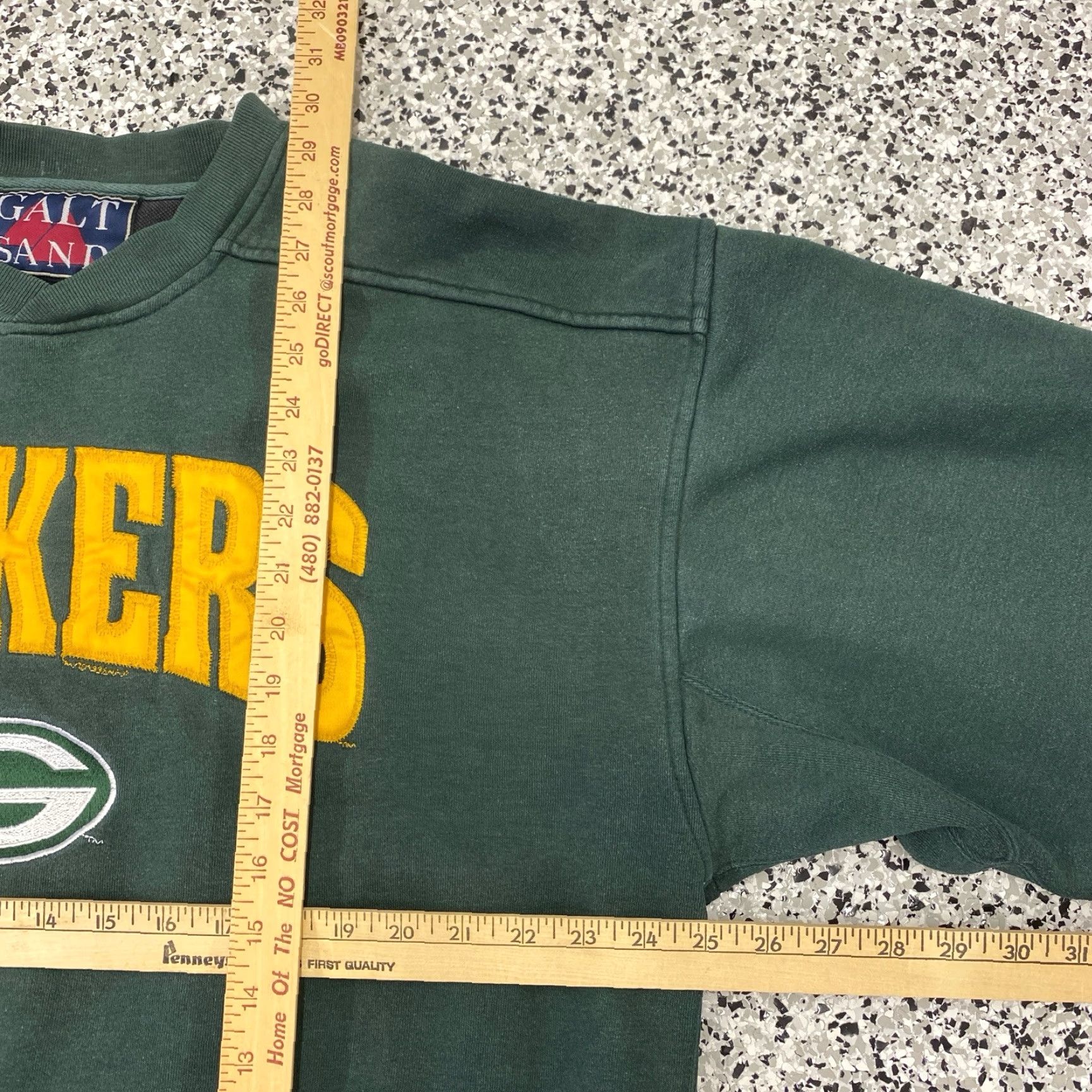 NFL VINTAGE Green Bay Packers Sweatshirt Crewneck 90s Oversized L Mens Green NFL Crewneck Sweatshirt Large Oversized 90s Theme Size US L / EU 52-54 / 3 - 3 Thumbnail