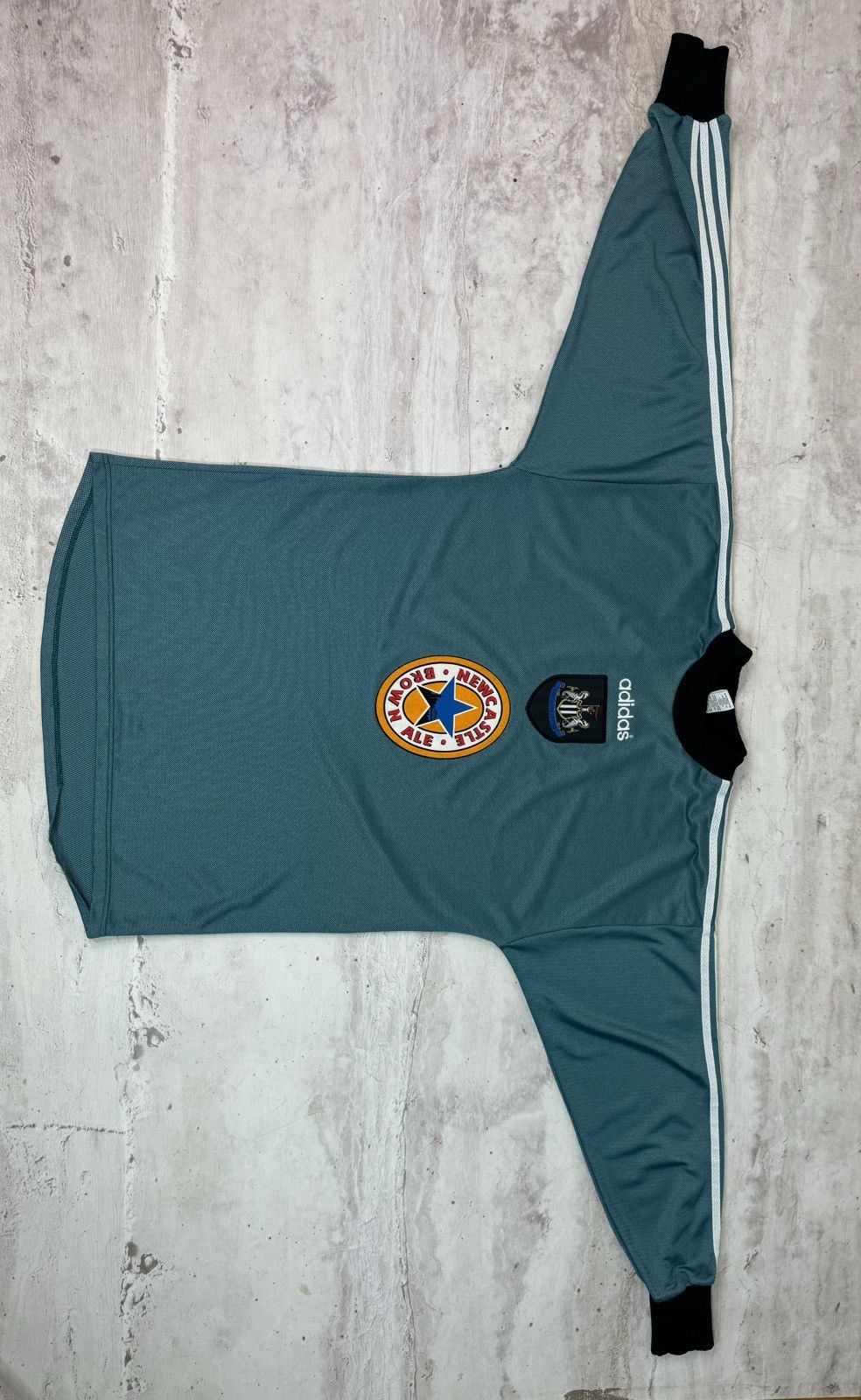 Adidas × Vintage Newcastle United 1996/97 Goalkeeper Jersey Adidas Vintage Size US XL / EU 56 / 4 - 9 Thumbnail