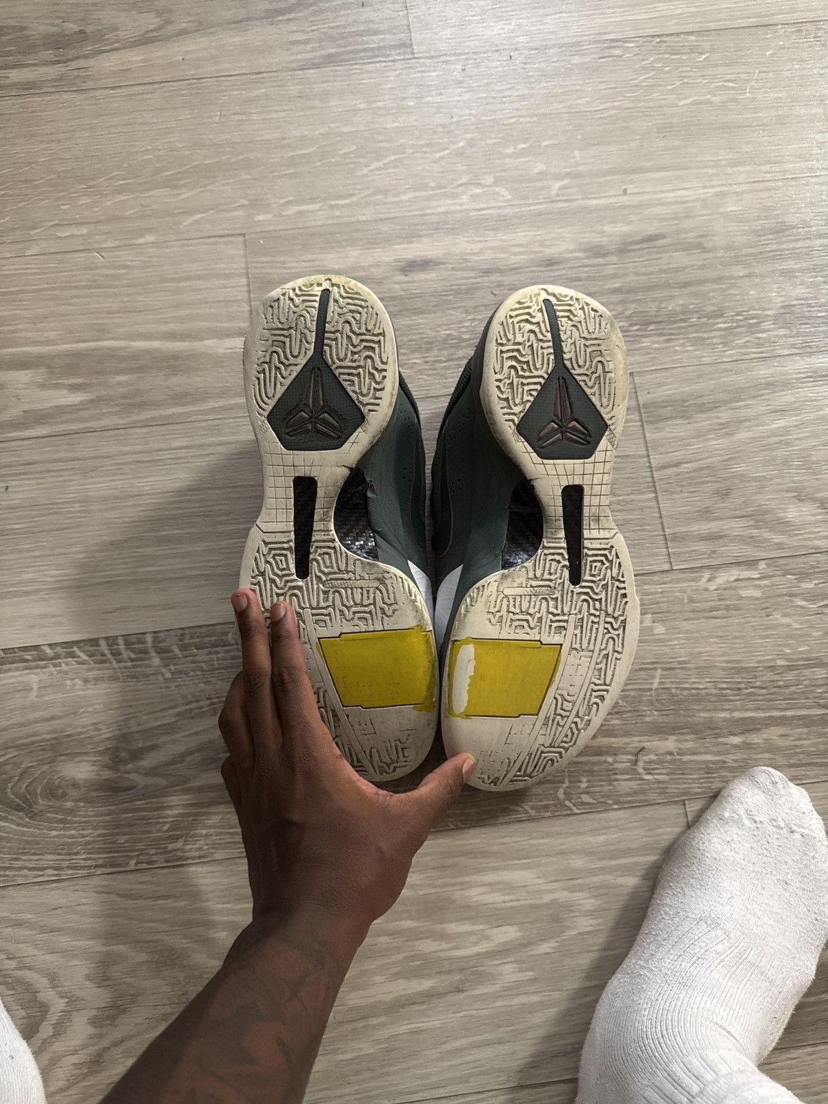 Nike nike eybl kobe Size US 11 / EU 44 - 4 Thumbnail