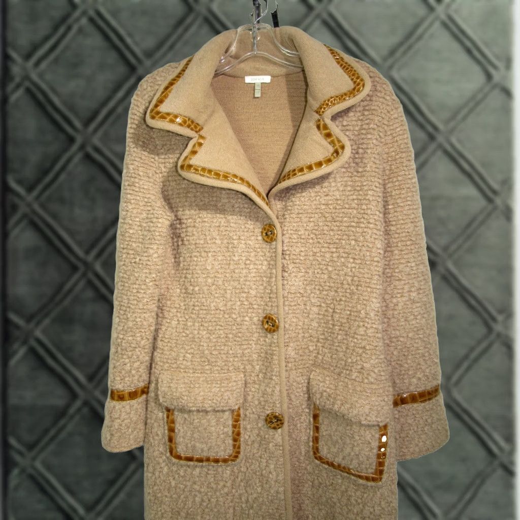 Escada VINTAGE ESCADA Women's Tan Virgin Wool Trench Coat 38 Lambskin Trim Coat Long Beige Womens 90s Designer Size XS / US 0-2 / IT 36-38 - 1 Thumbnail
